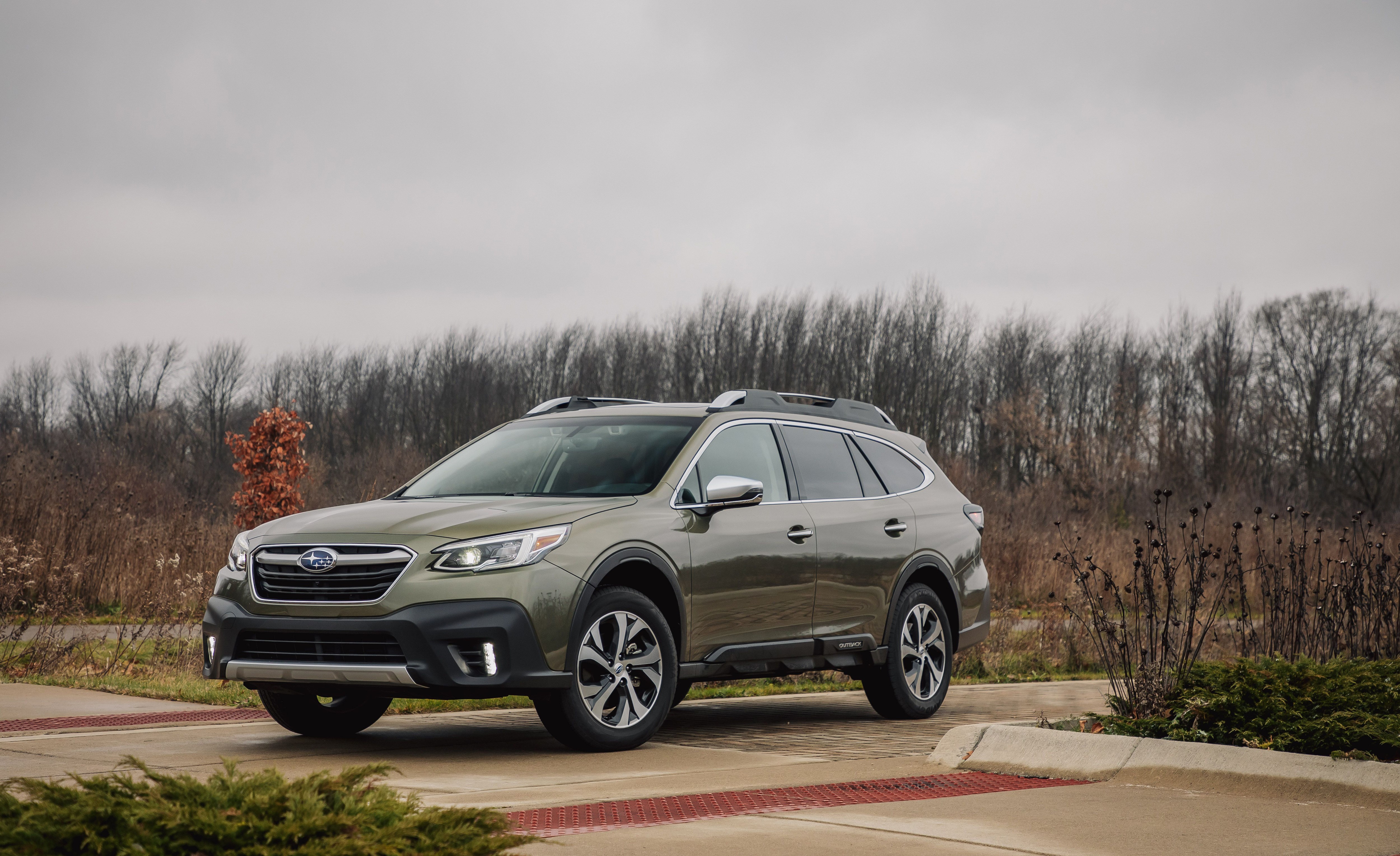 2020 Subaru Outback Touring Crossover HD Wallpaper