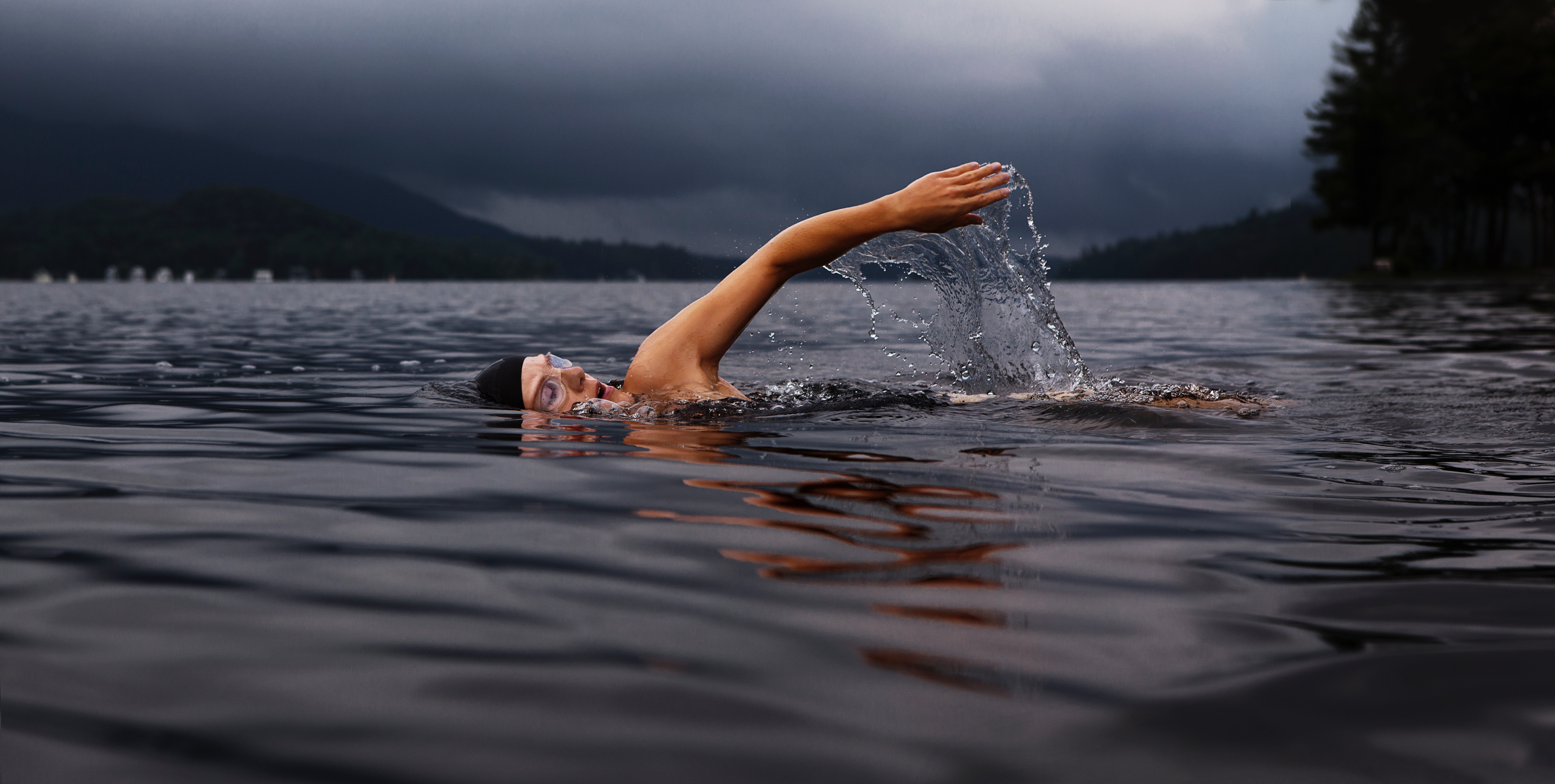 Swimmer in a lake HD Wallpaper