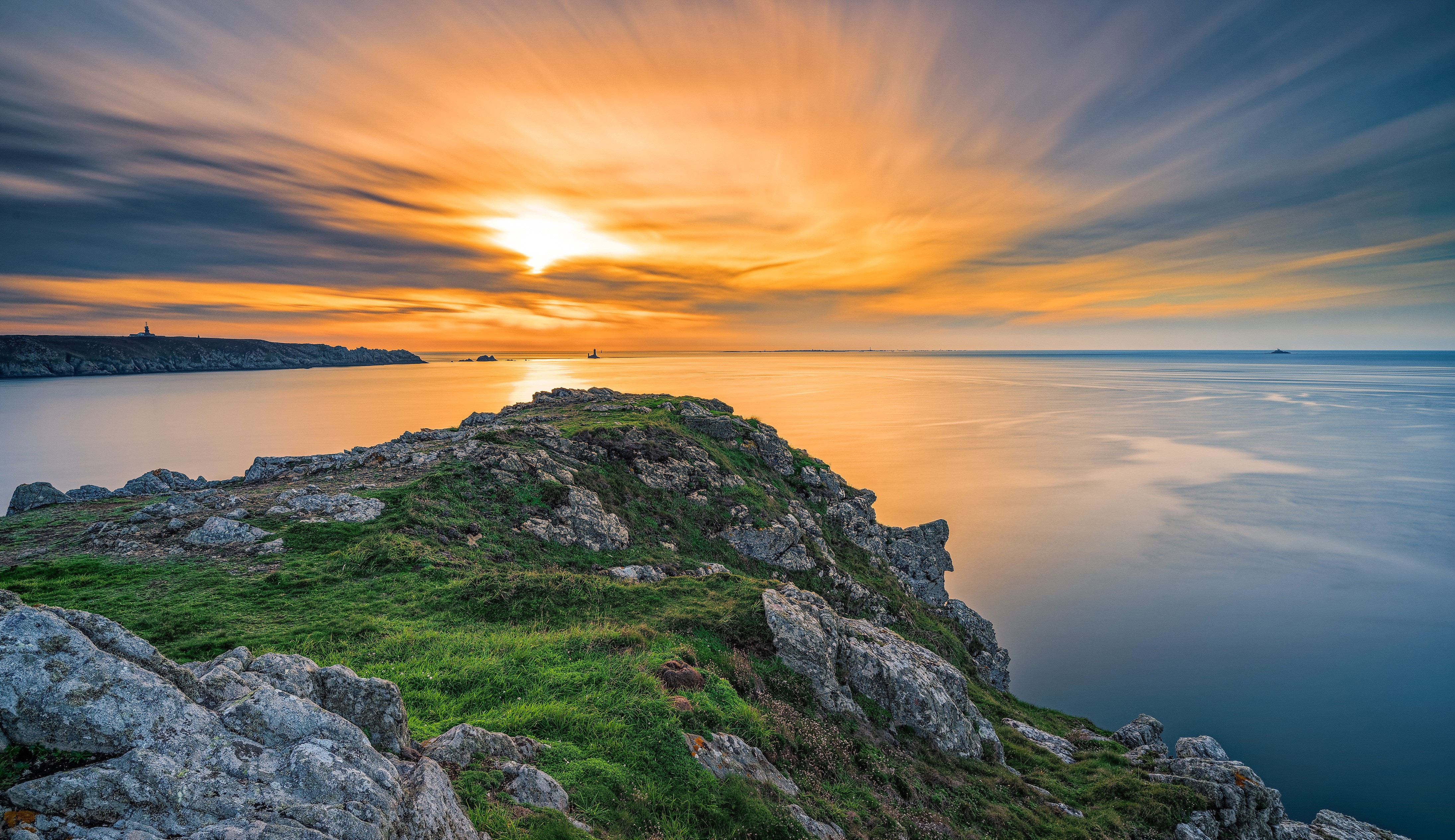 Sunset over the coast of Brittany, France HD Wallpaper