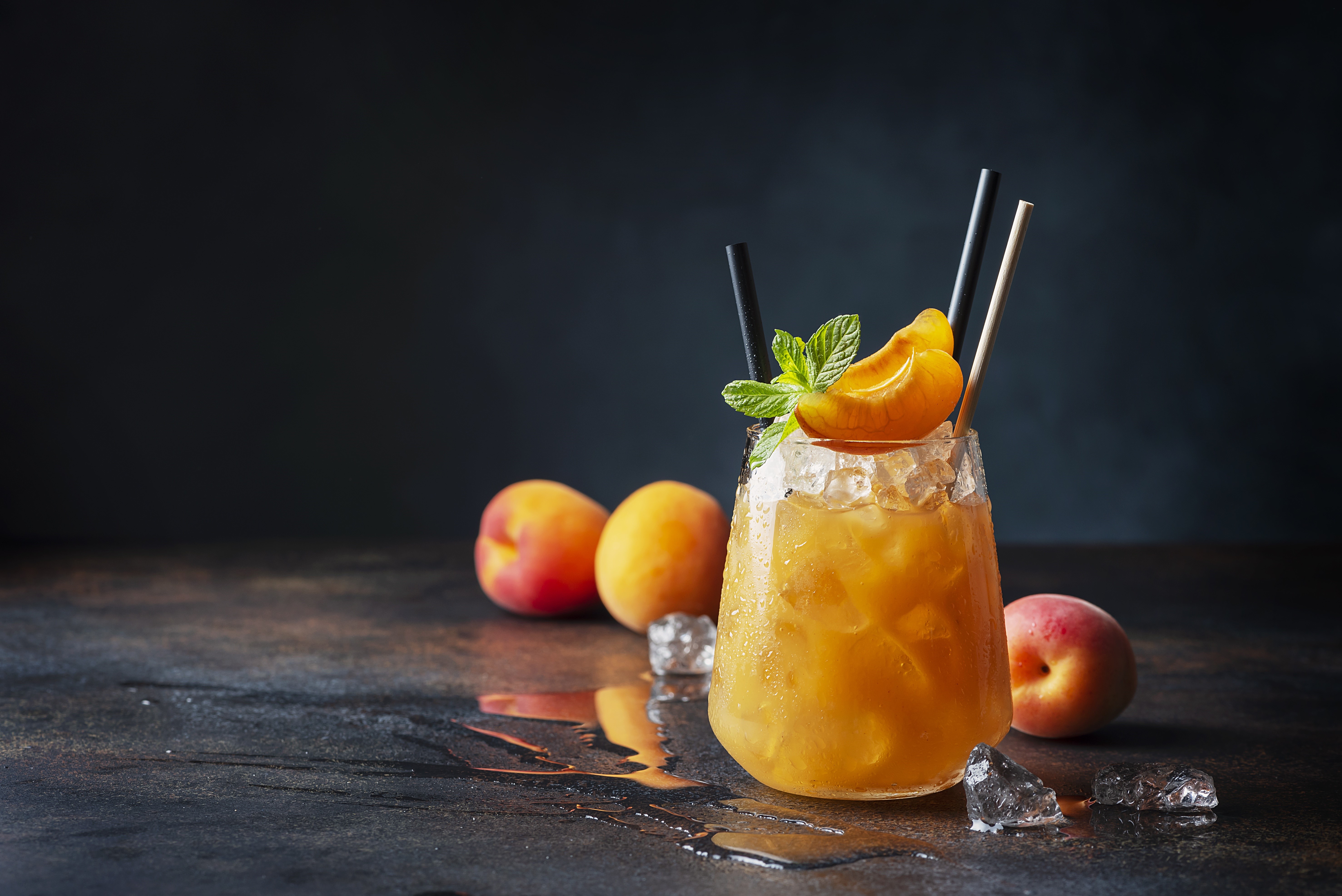 Peach Juice with Mint and Peaches HD Wallpaper