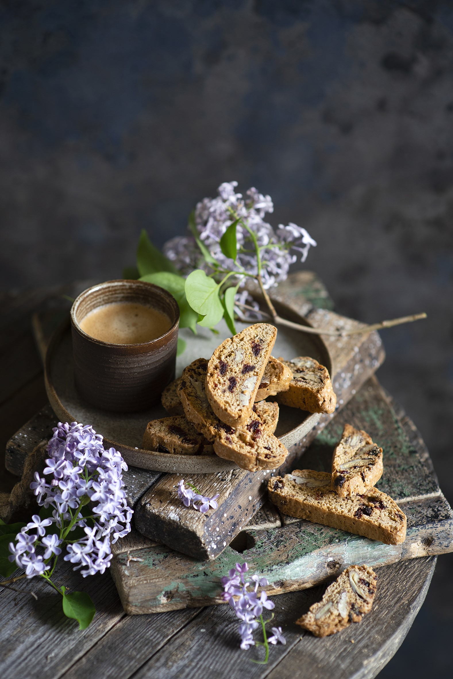 Biscotti and coffee with lilac on wooden boards HD Phone Wallpaper