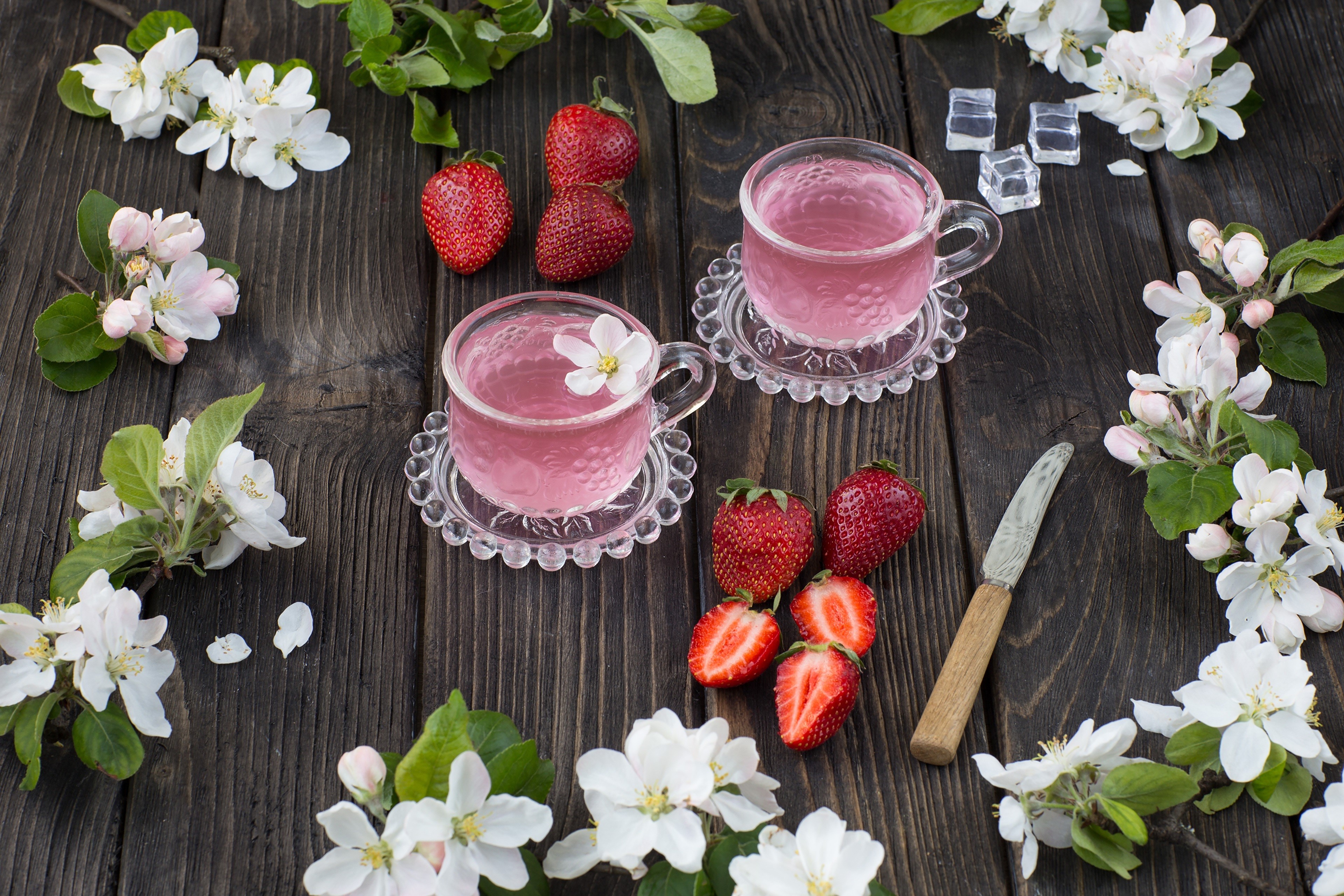 Strawberry Drinks with Flowers and Knife on Table HD Wallpaper