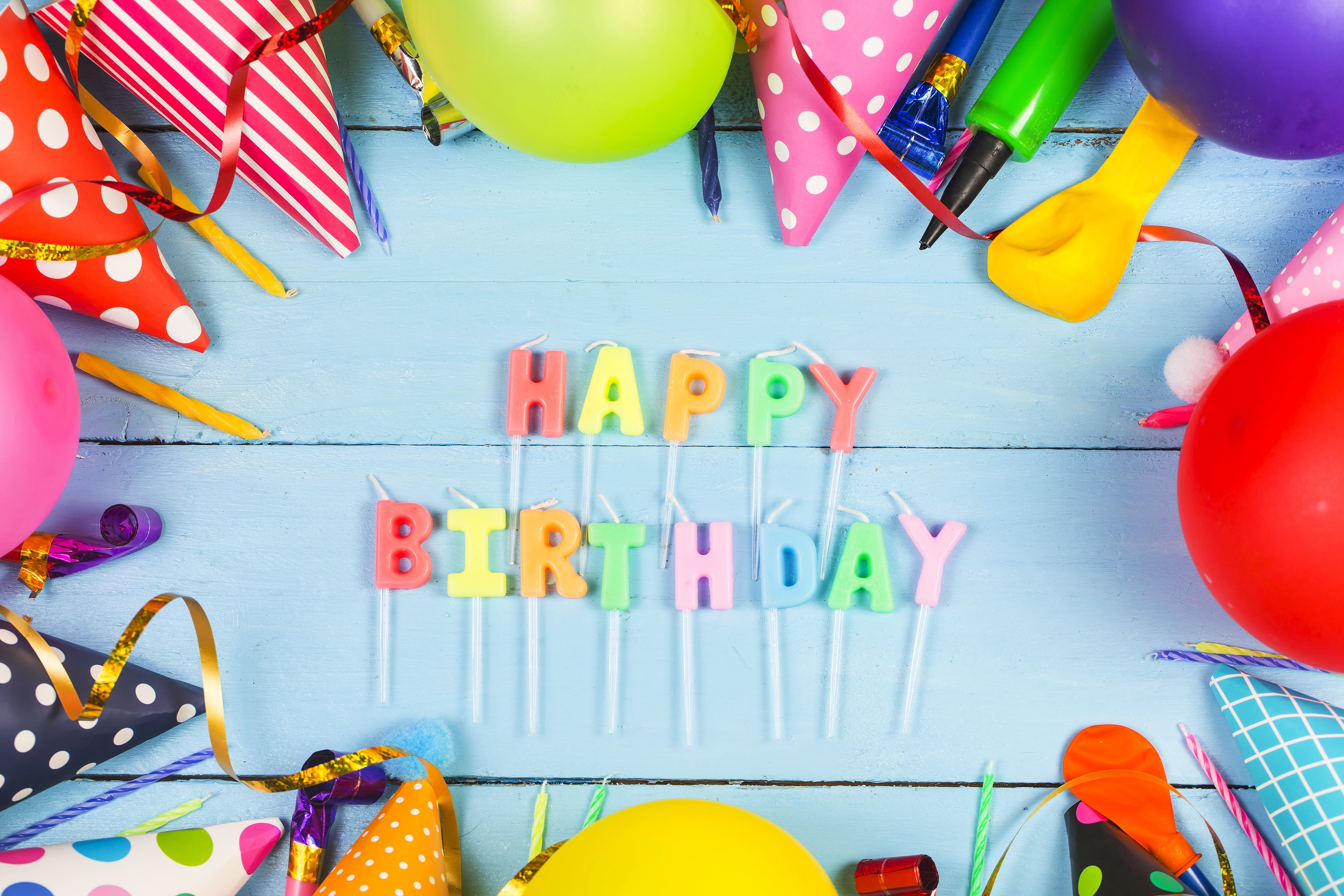 Happy Birthday candles and party decorations HD Wallpaper