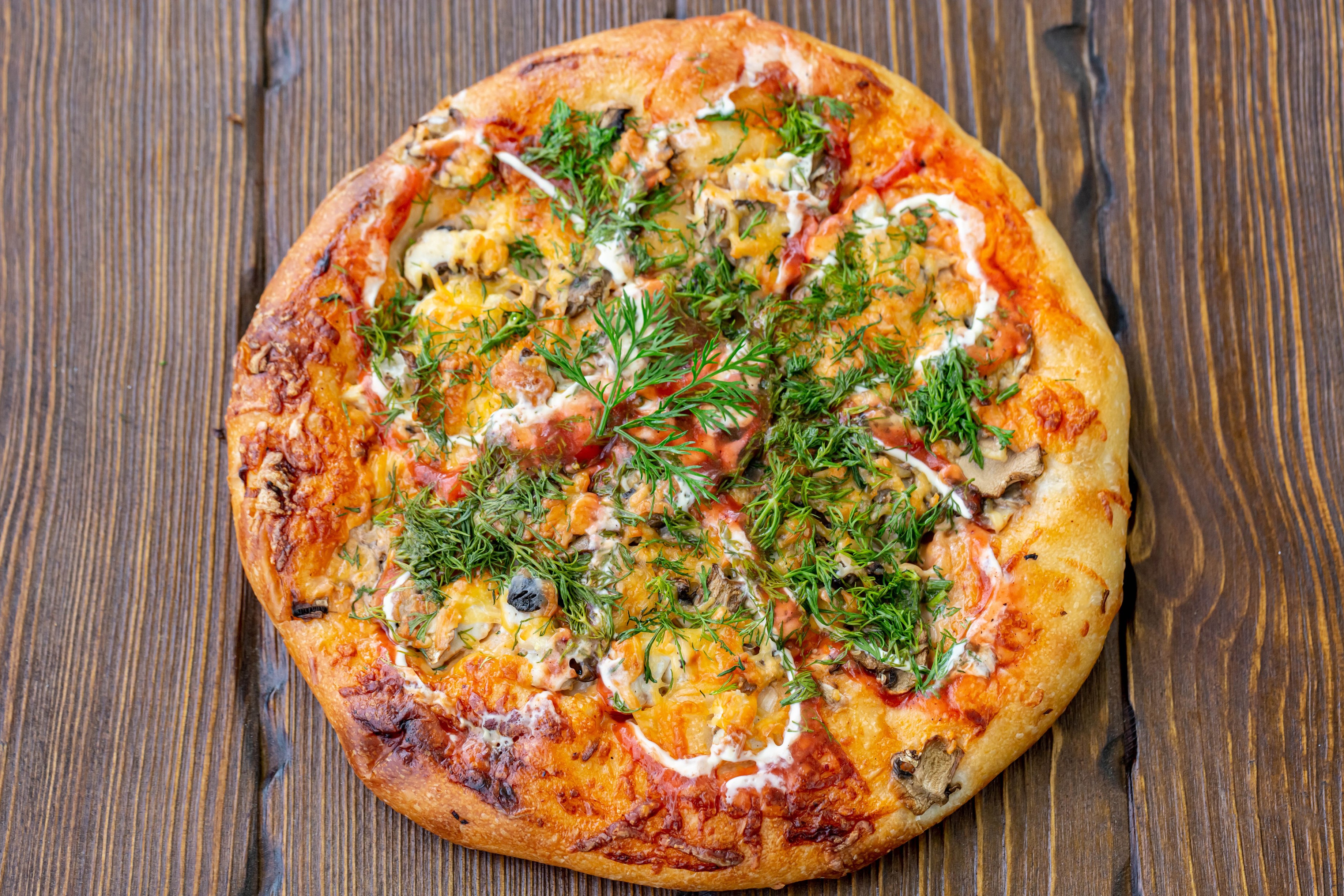 Pizza with dill and mushrooms on wooden planks HD Wallpaper