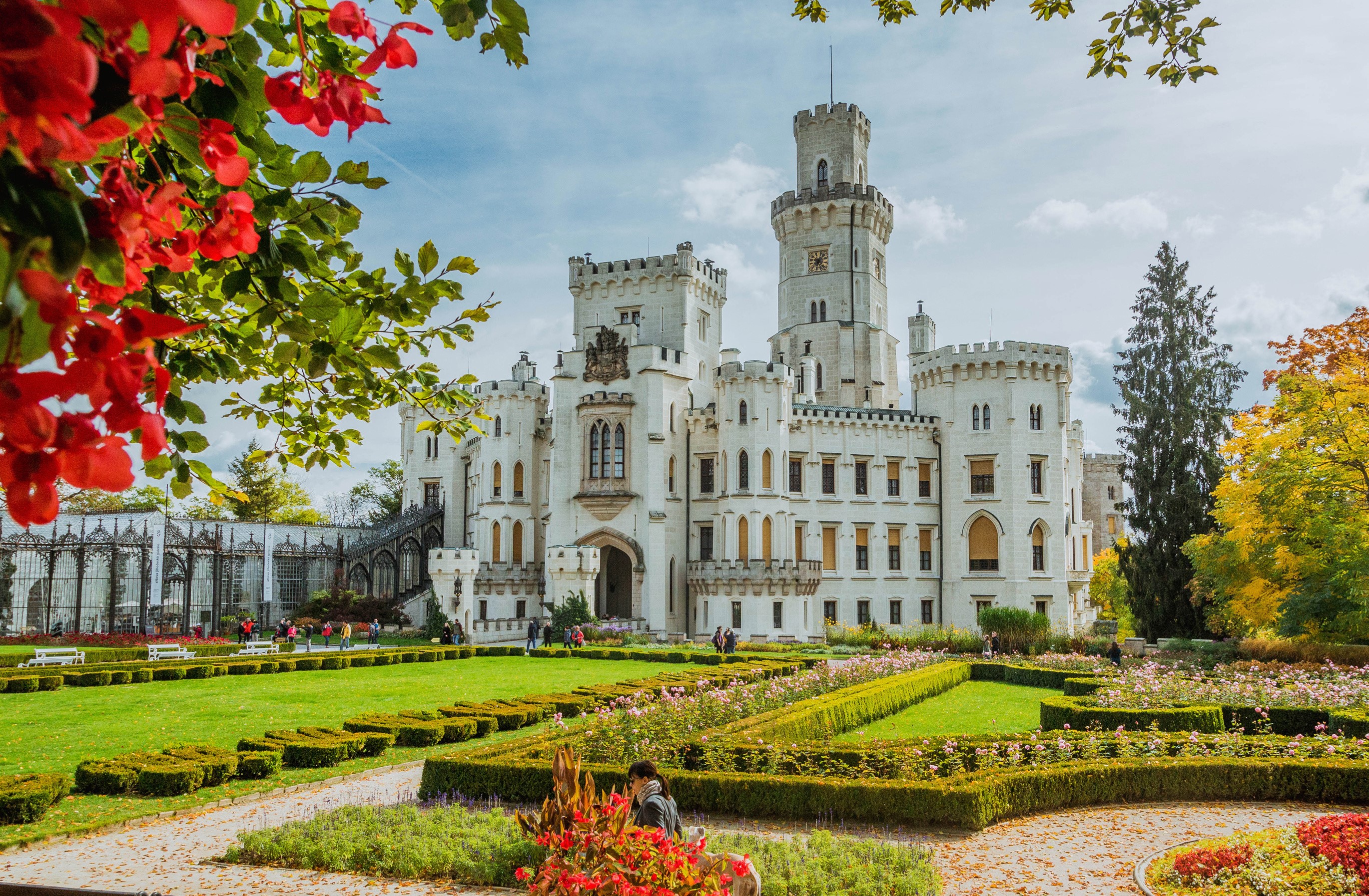 Hluboka Castle, Czech Republic, with manicured gardens HD Wallpaper