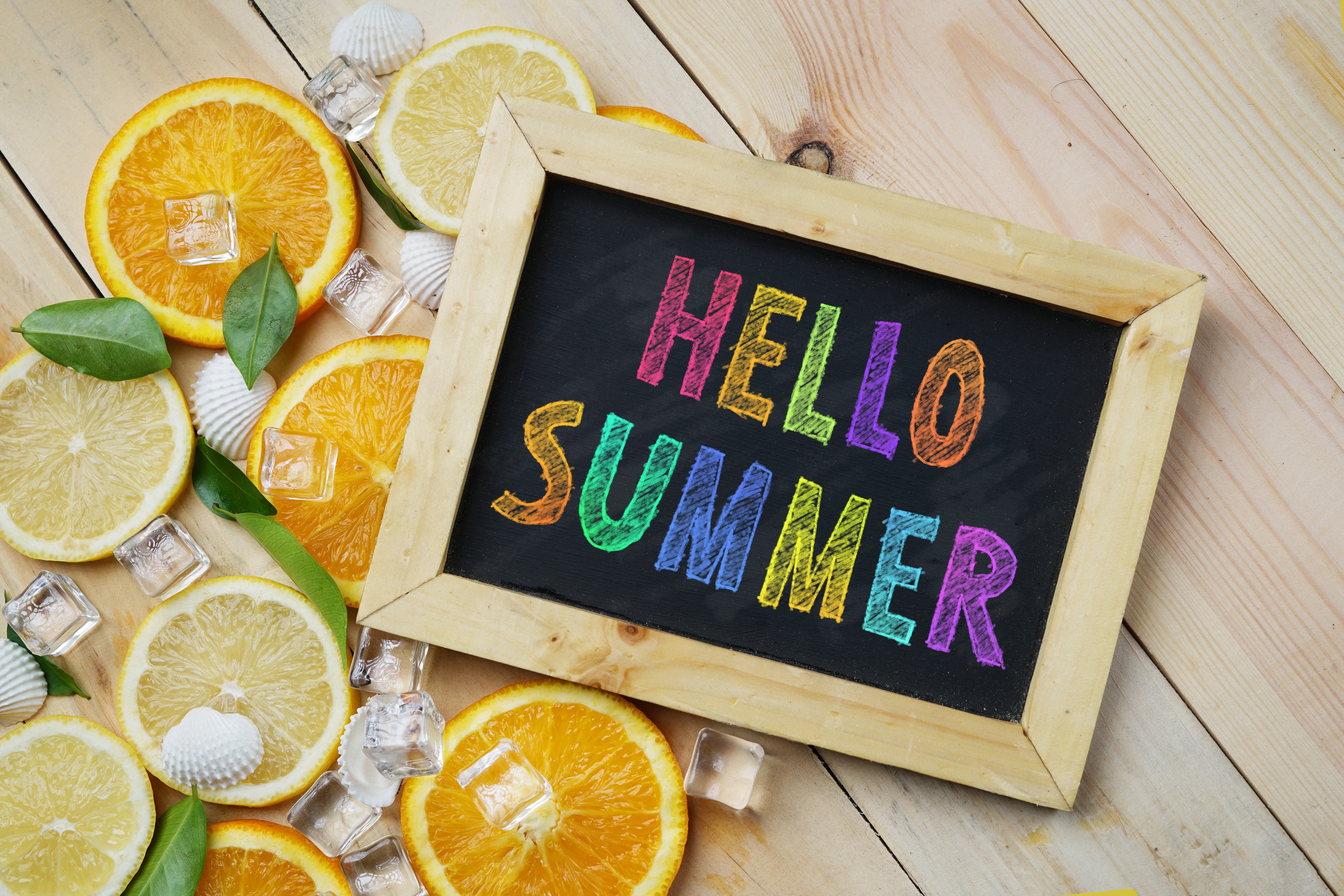Hello Summer chalkboard with citrus fruits and ice HD Wallpaper