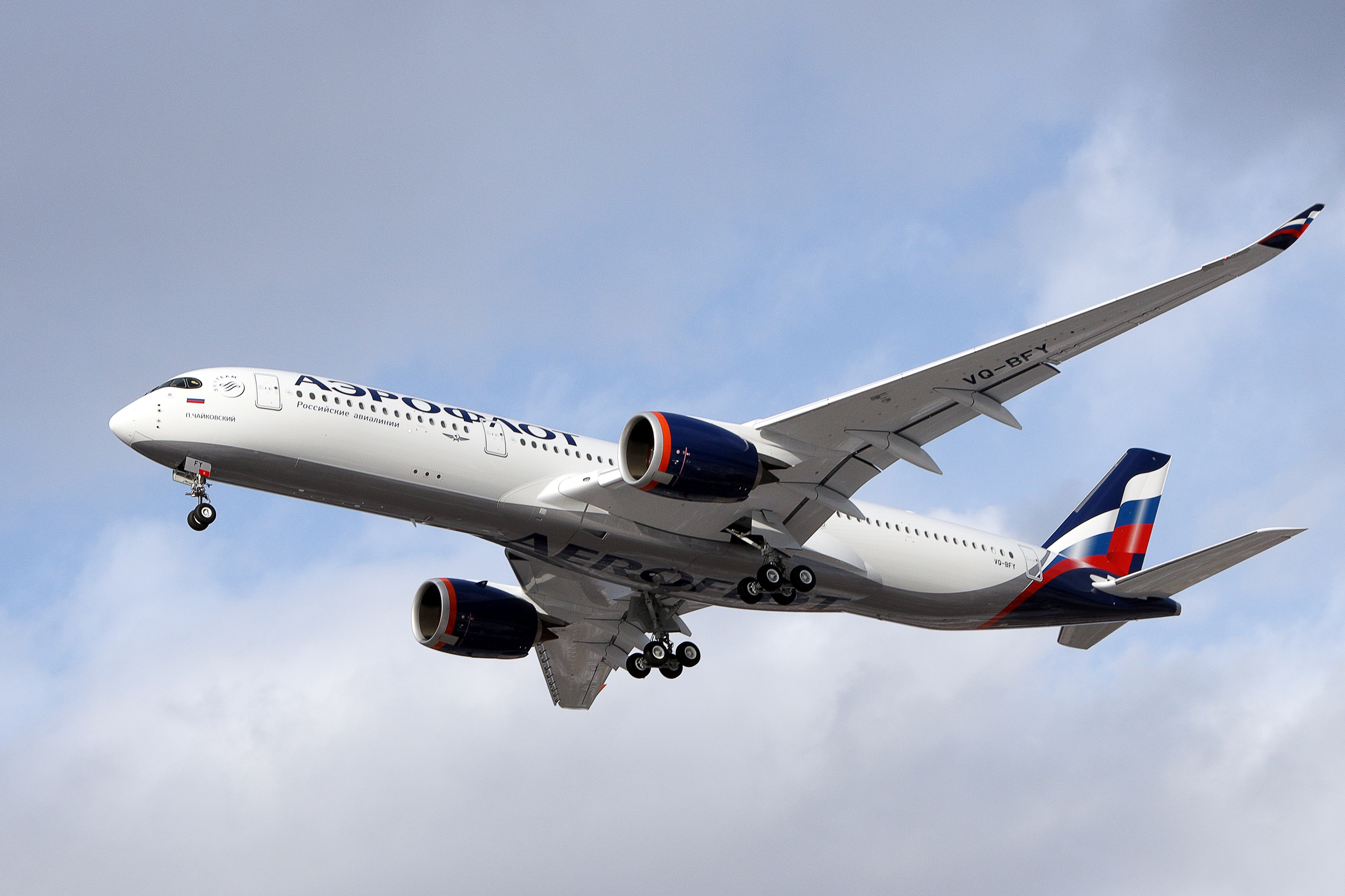 Aeroflot Airbus A350-900 airplane in flight HD Wallpaper