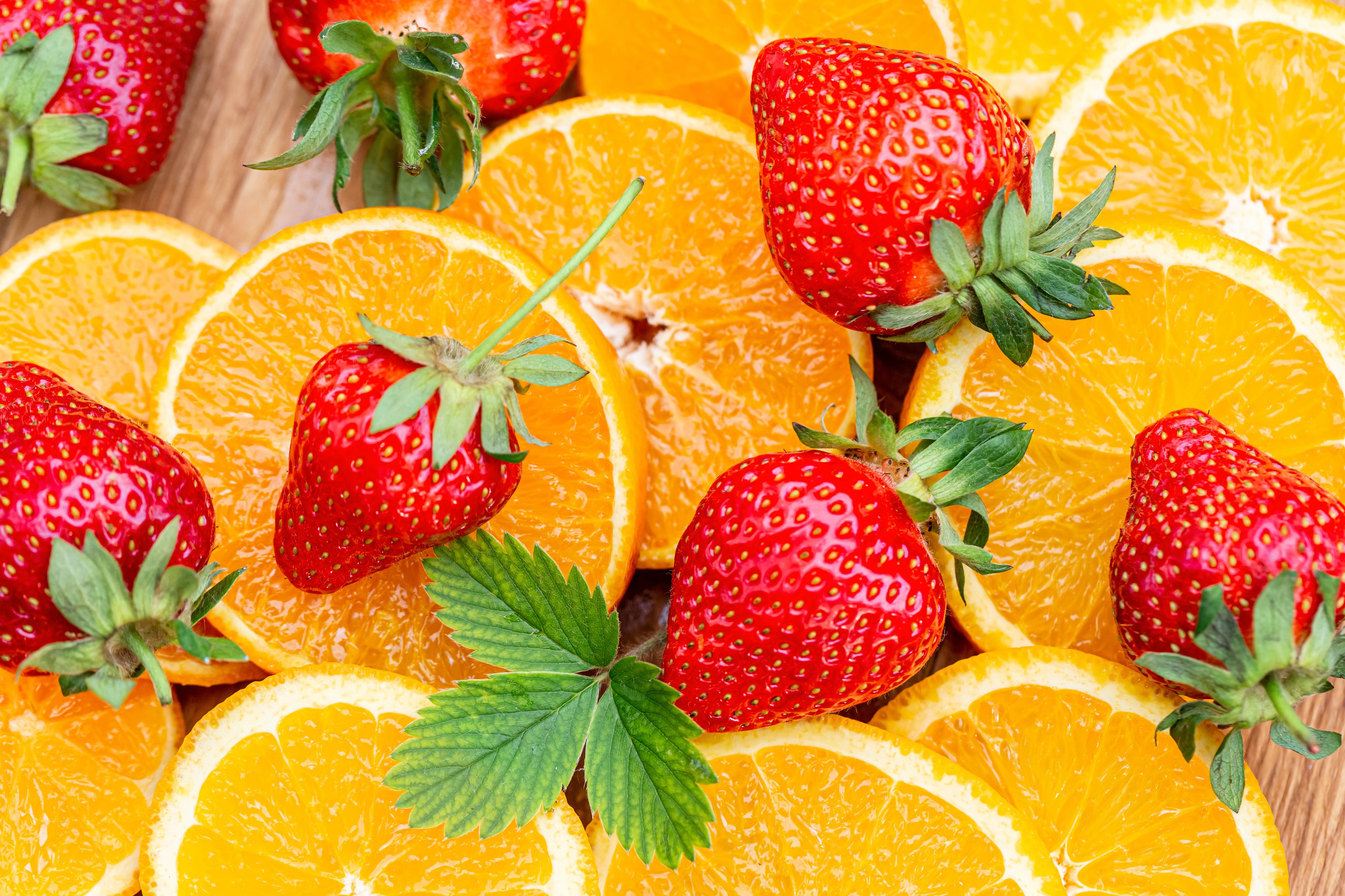 4K Orange Fruit and Strawberry Closeup HD Wallpaper