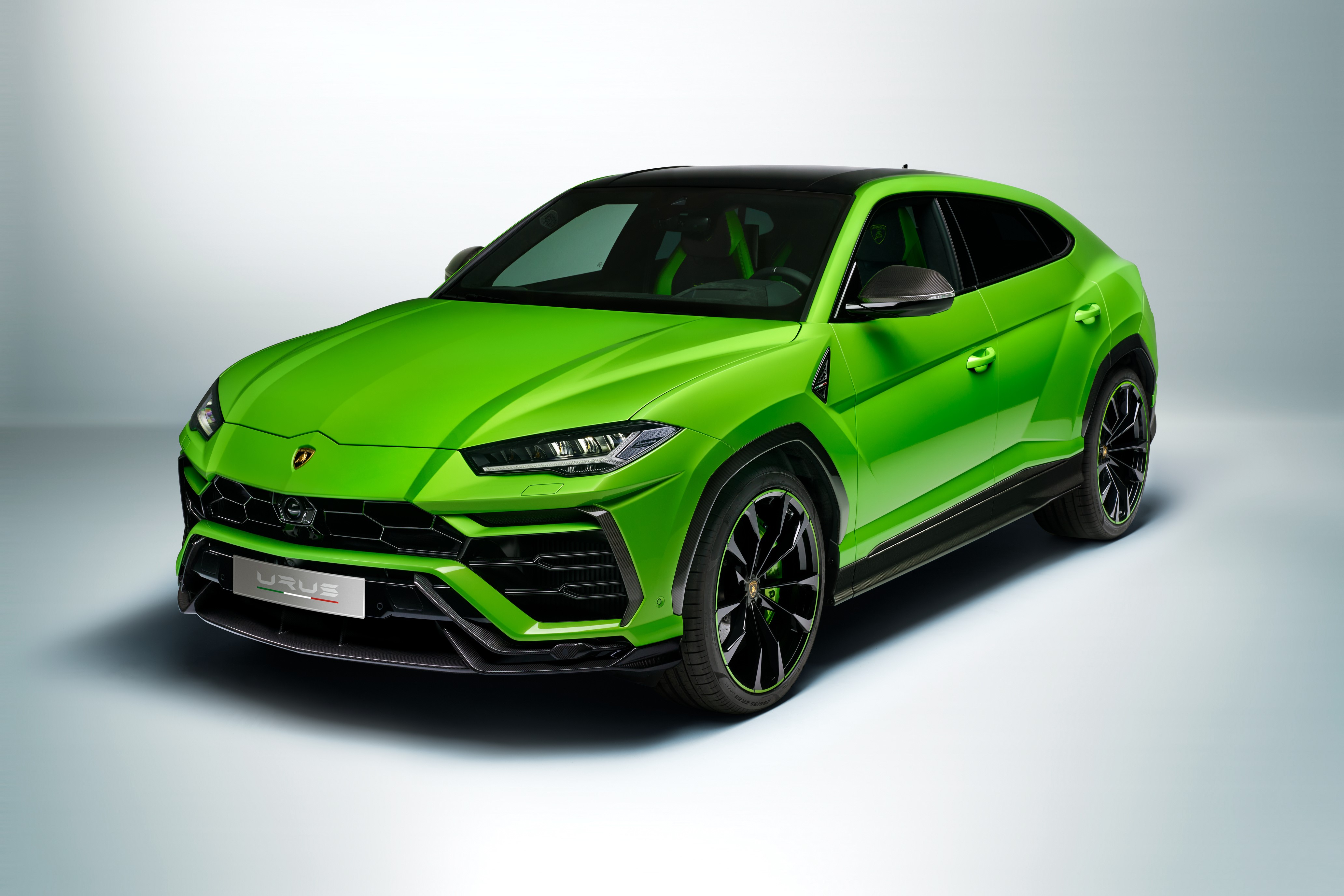 Lamborghini Urus Pearl Capsule 2020 HD Wallpaper