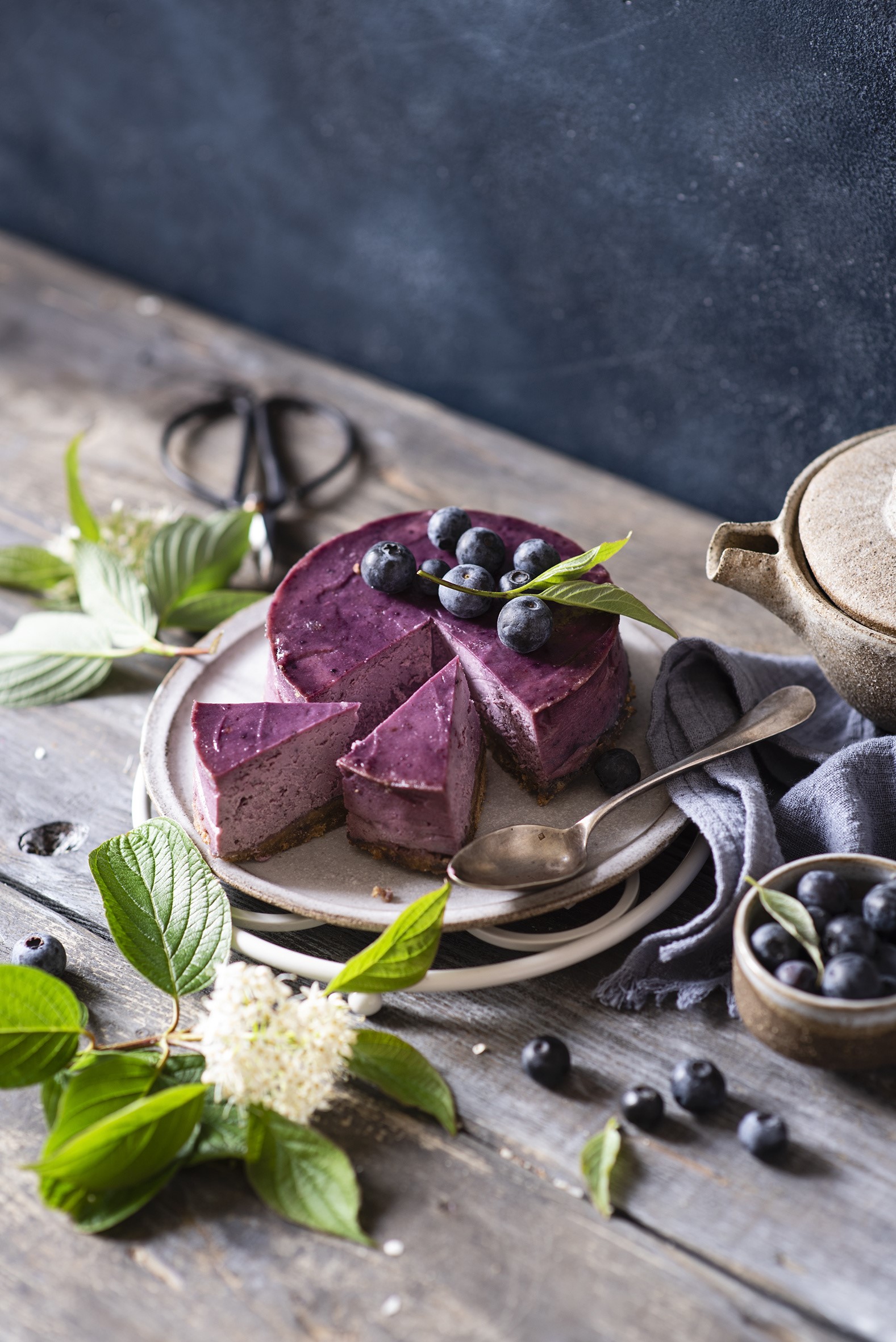 Blueberry cheesecake with fresh blueberries and tea set HD Phone Wallpaper