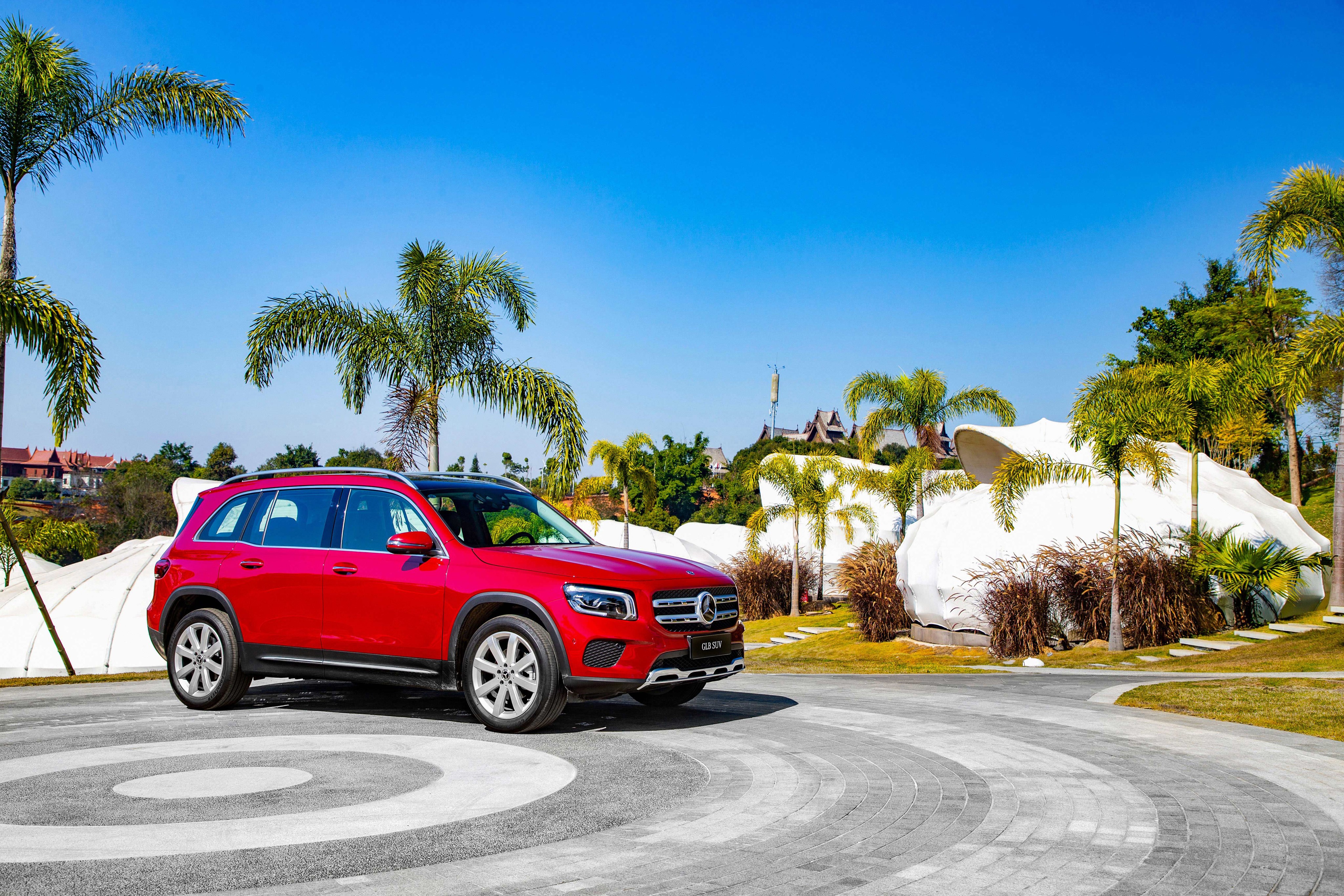 Red Mercedes-Benz GLB 200 4K HD Wallpaper