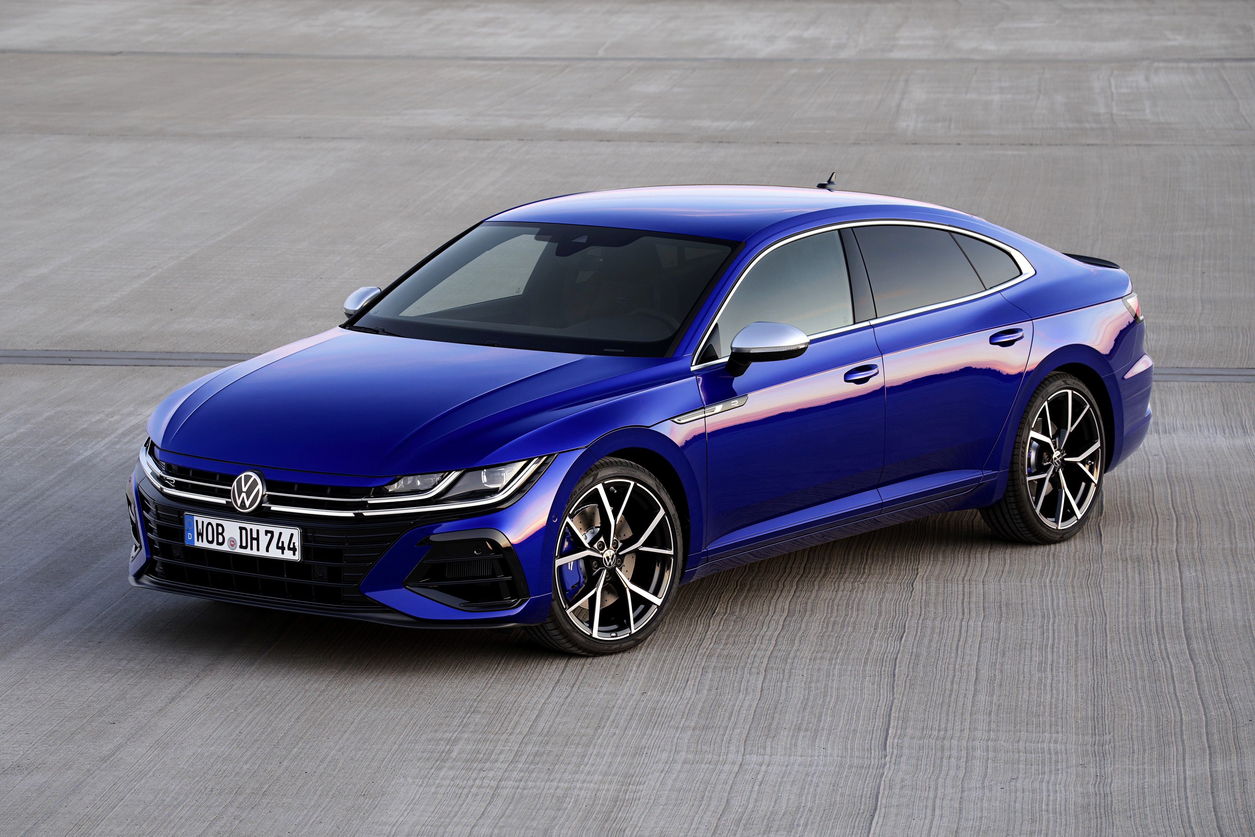 2020 Volkswagen Arteon R-Line Blue Metallic HD Wallpaper