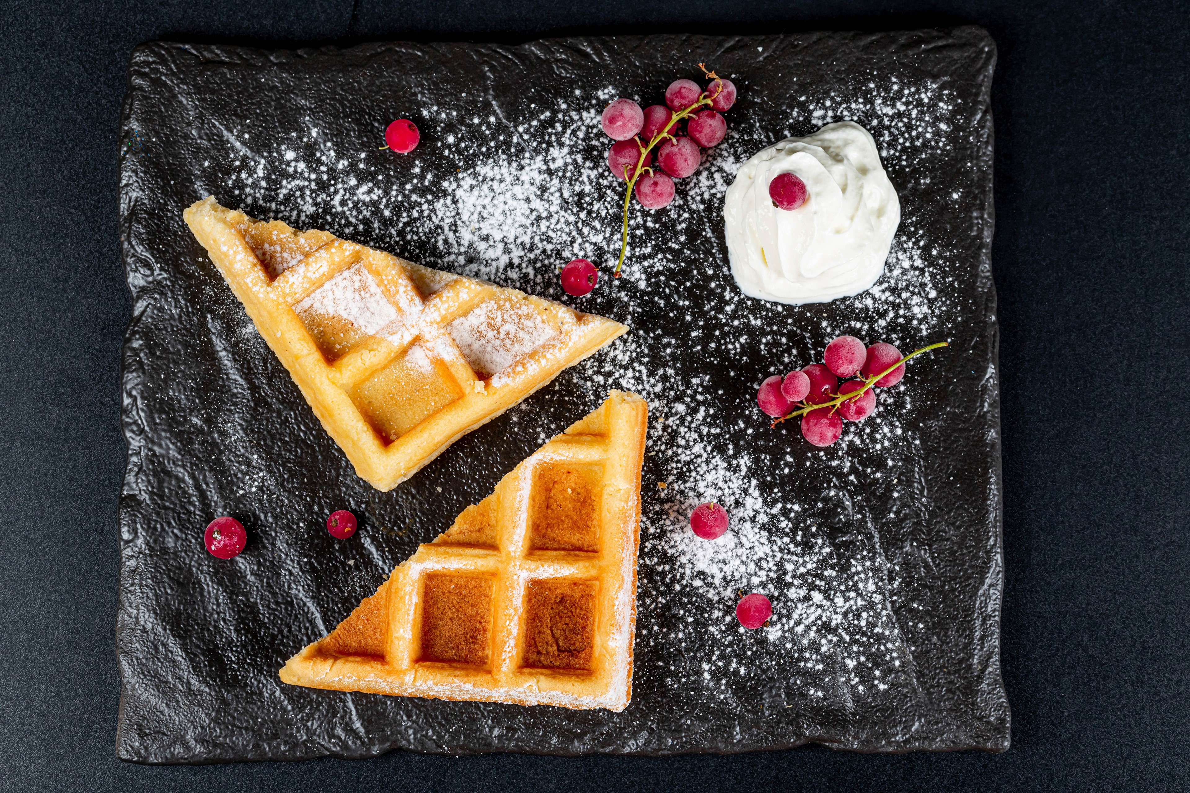 Waffles with berries and cream HD Wallpaper