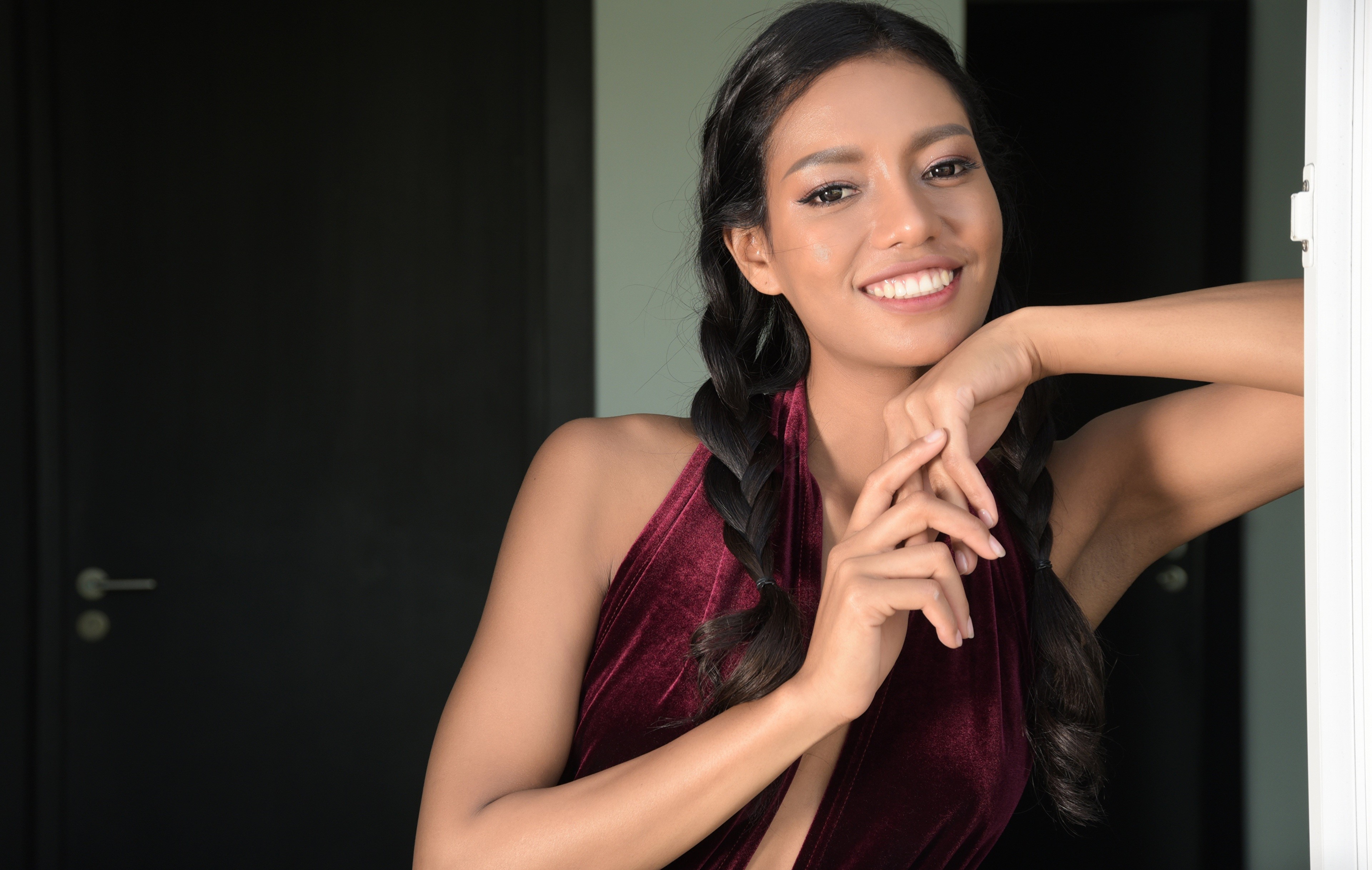4K Brunette Girl with Braided Hair and Smile HD Wallpaper
