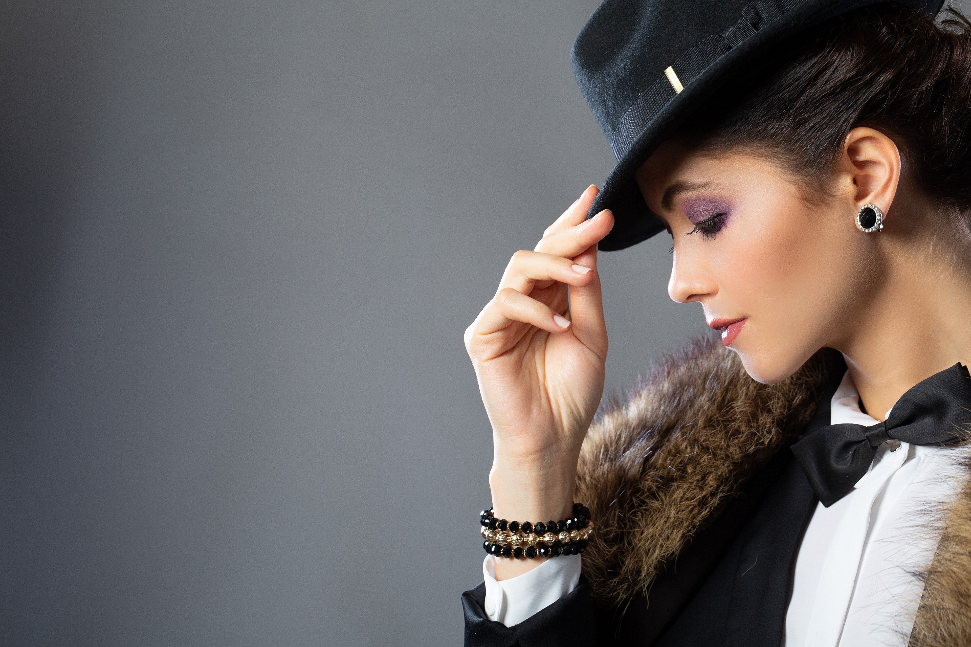 Woman in Hat with Bow Tie and Fur HD Wallpaper