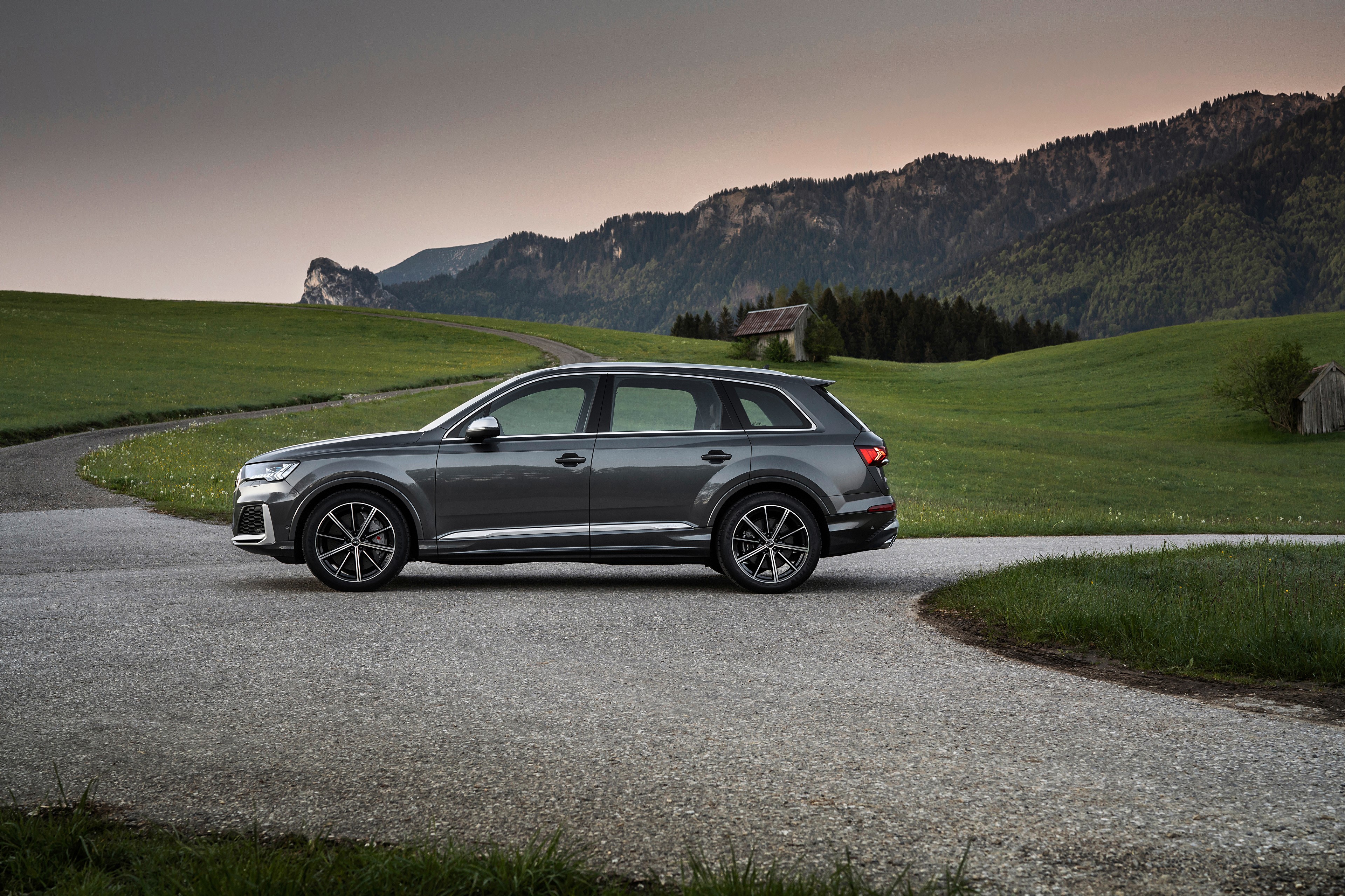 Audi SQ7 TFSI Crossover 2020 HD Wallpaper
