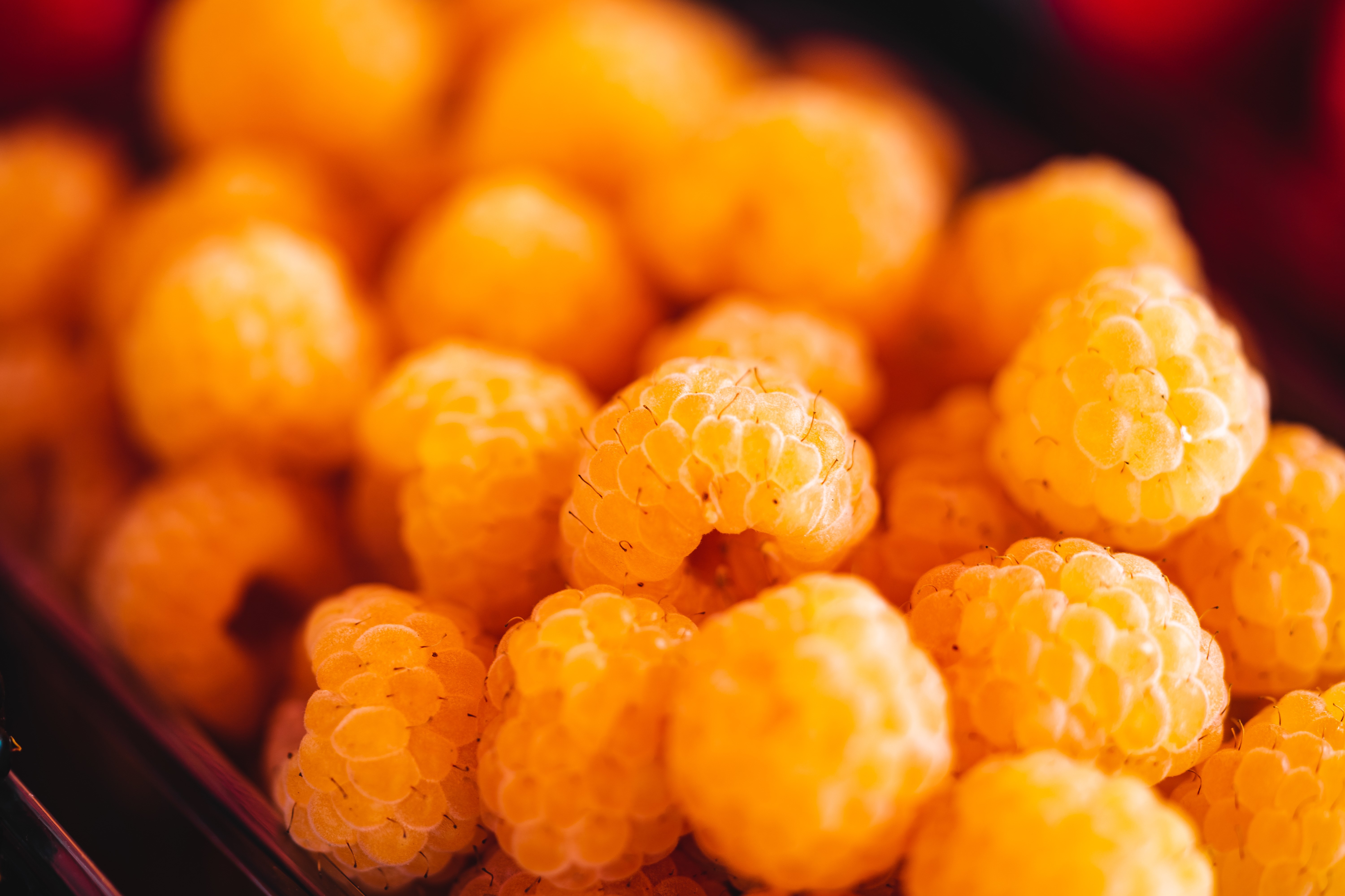 Yellow Raspberries Closeup HD Wallpaper