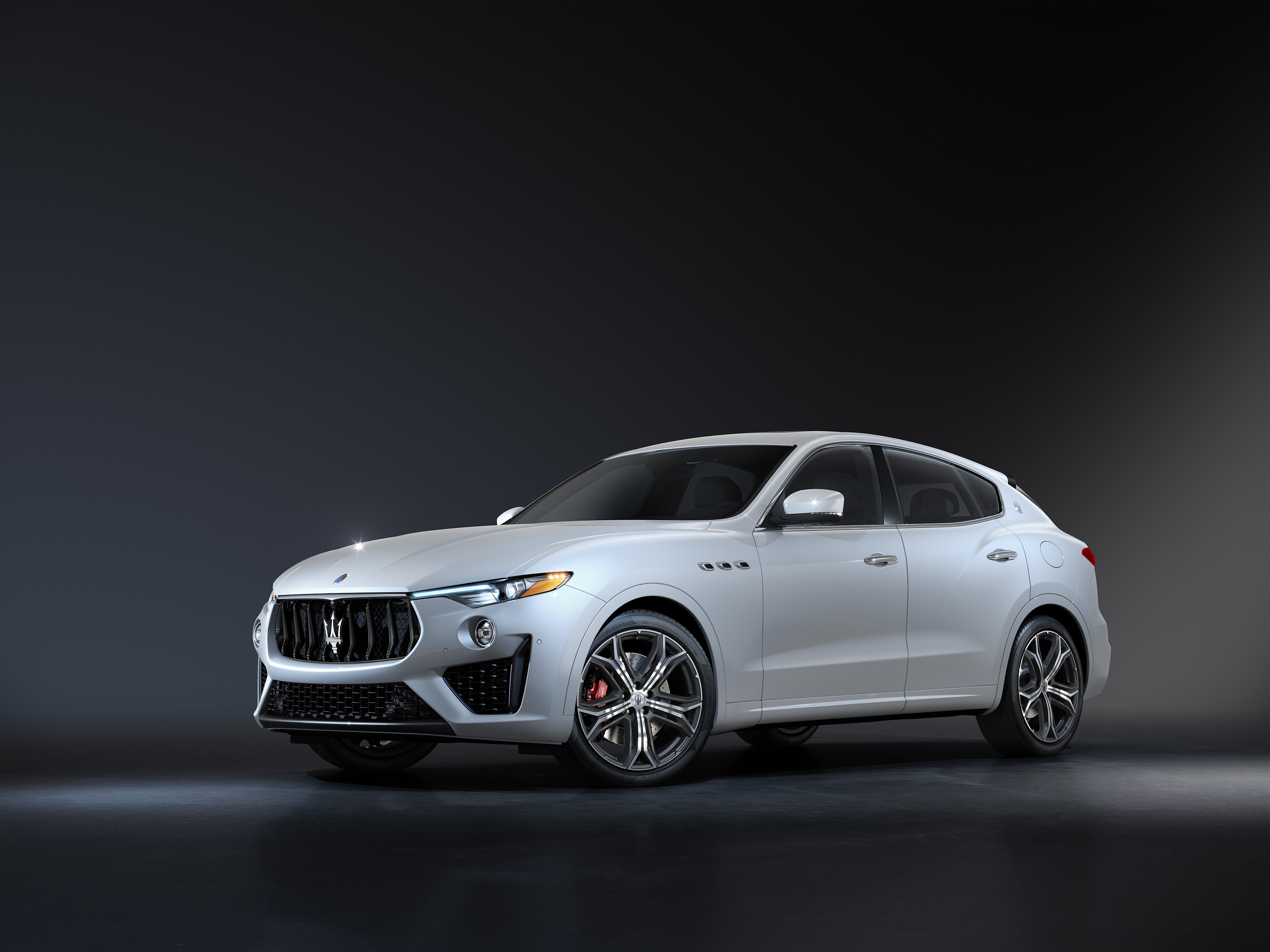 White Maserati Levante GT Sport Package HD Wallpaper