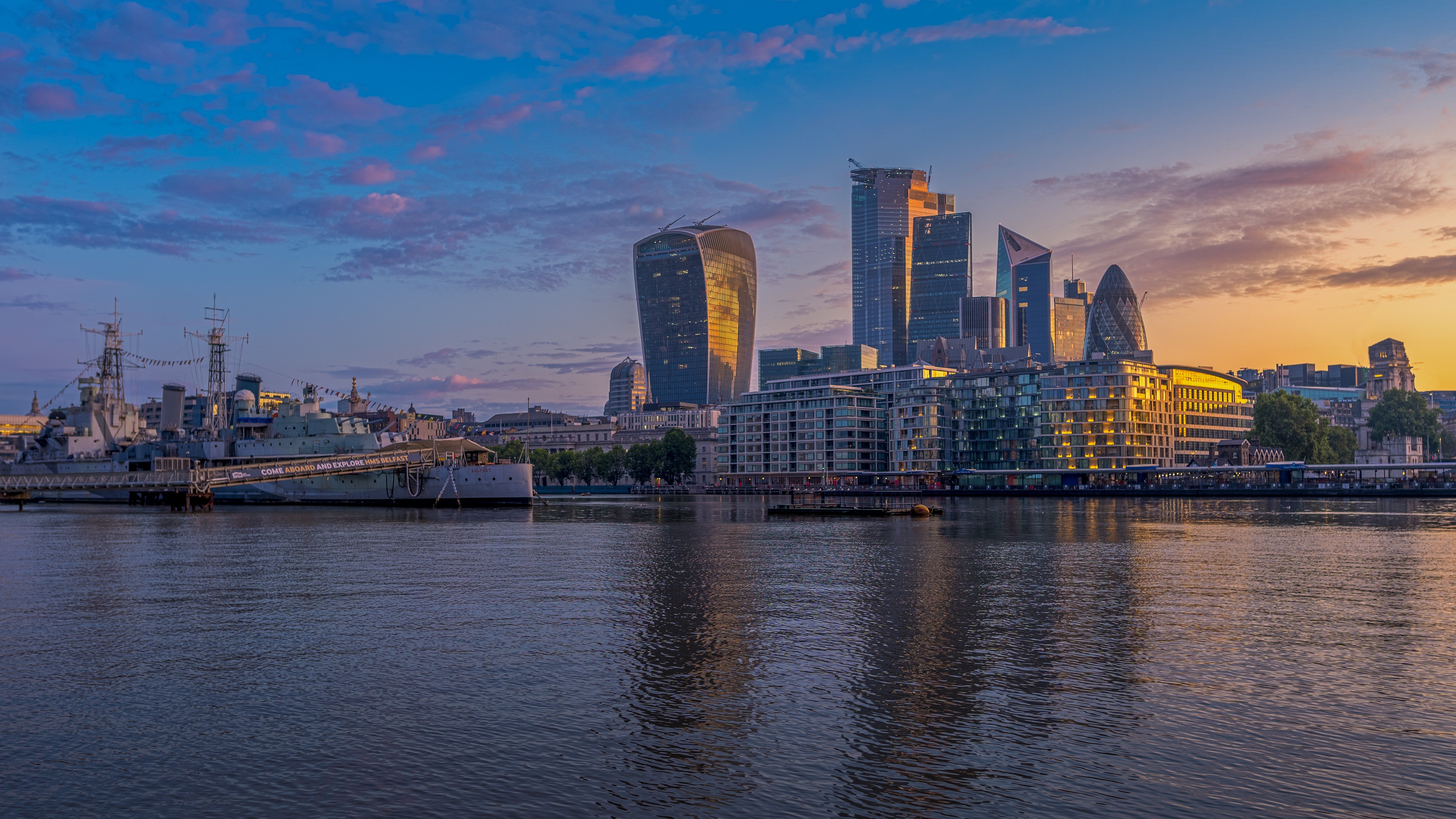 London Skyline with HMS Belfast at Sunrise HD Wallpaper
