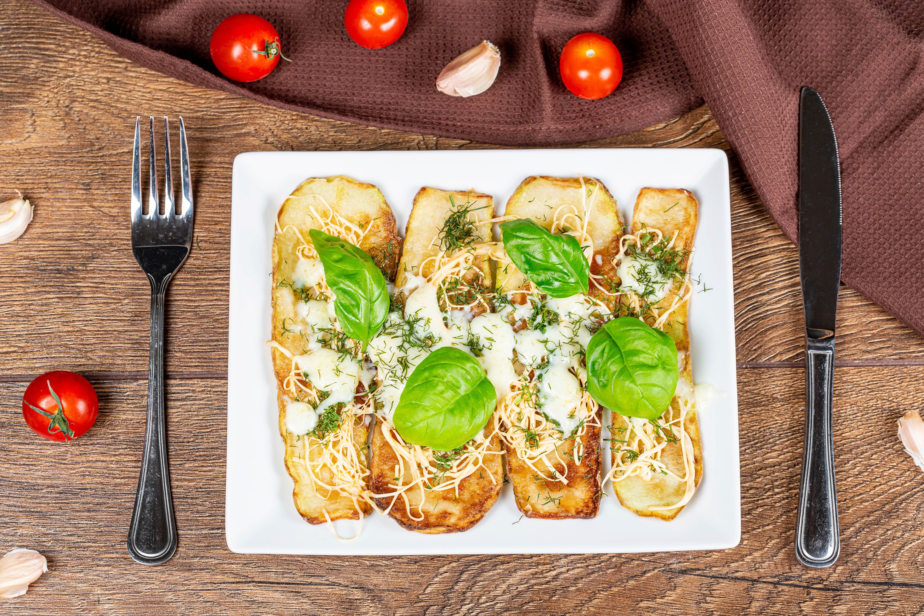 Baked Zucchini Slices with Cheese and Basil HD Wallpaper