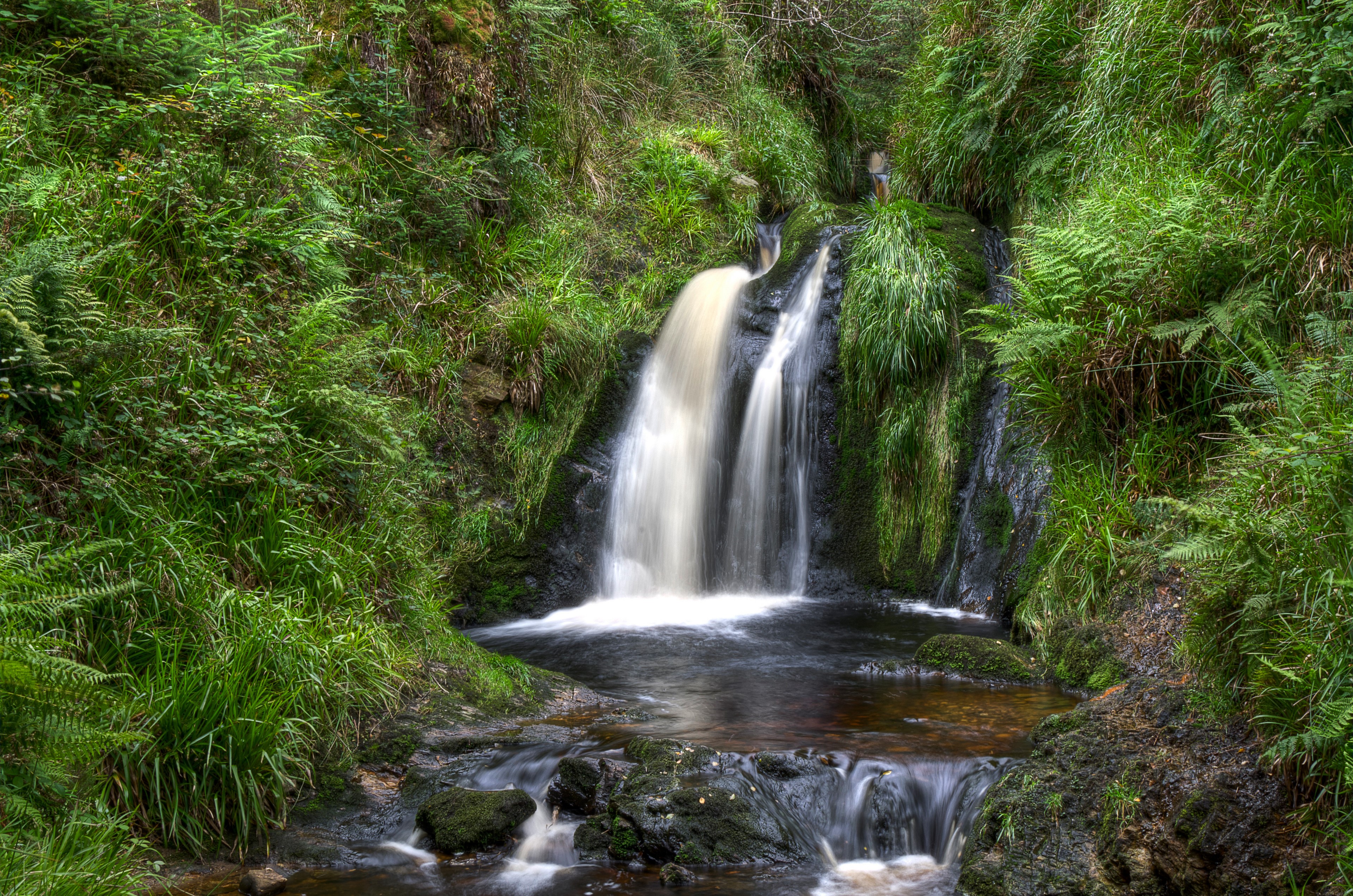 Waterfall in Gortin Forest Park, Northern Ireland HD Wallpaper