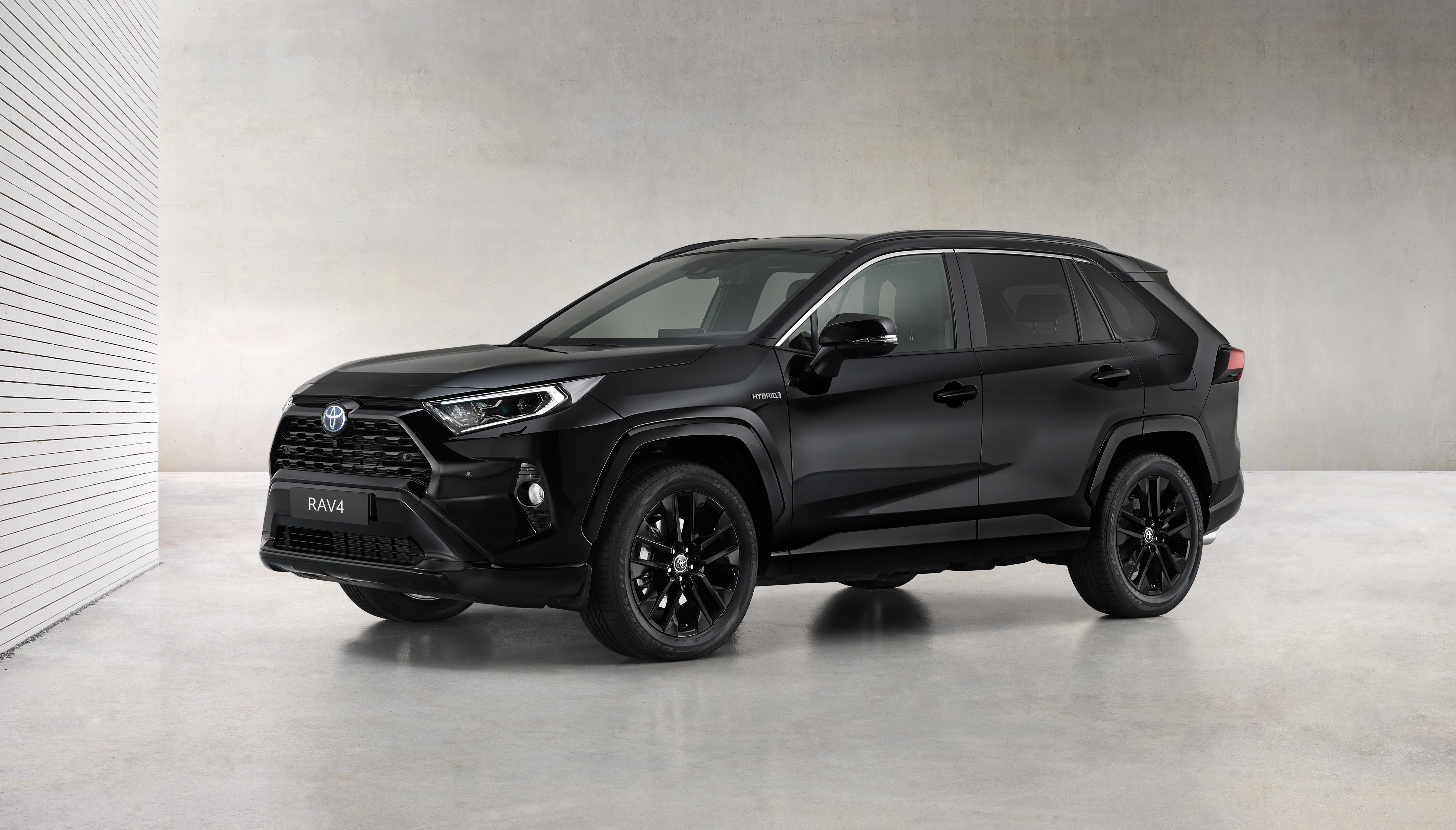 Black Edition Toyota RAV4 Hybrid 2020 HD Wallpaper