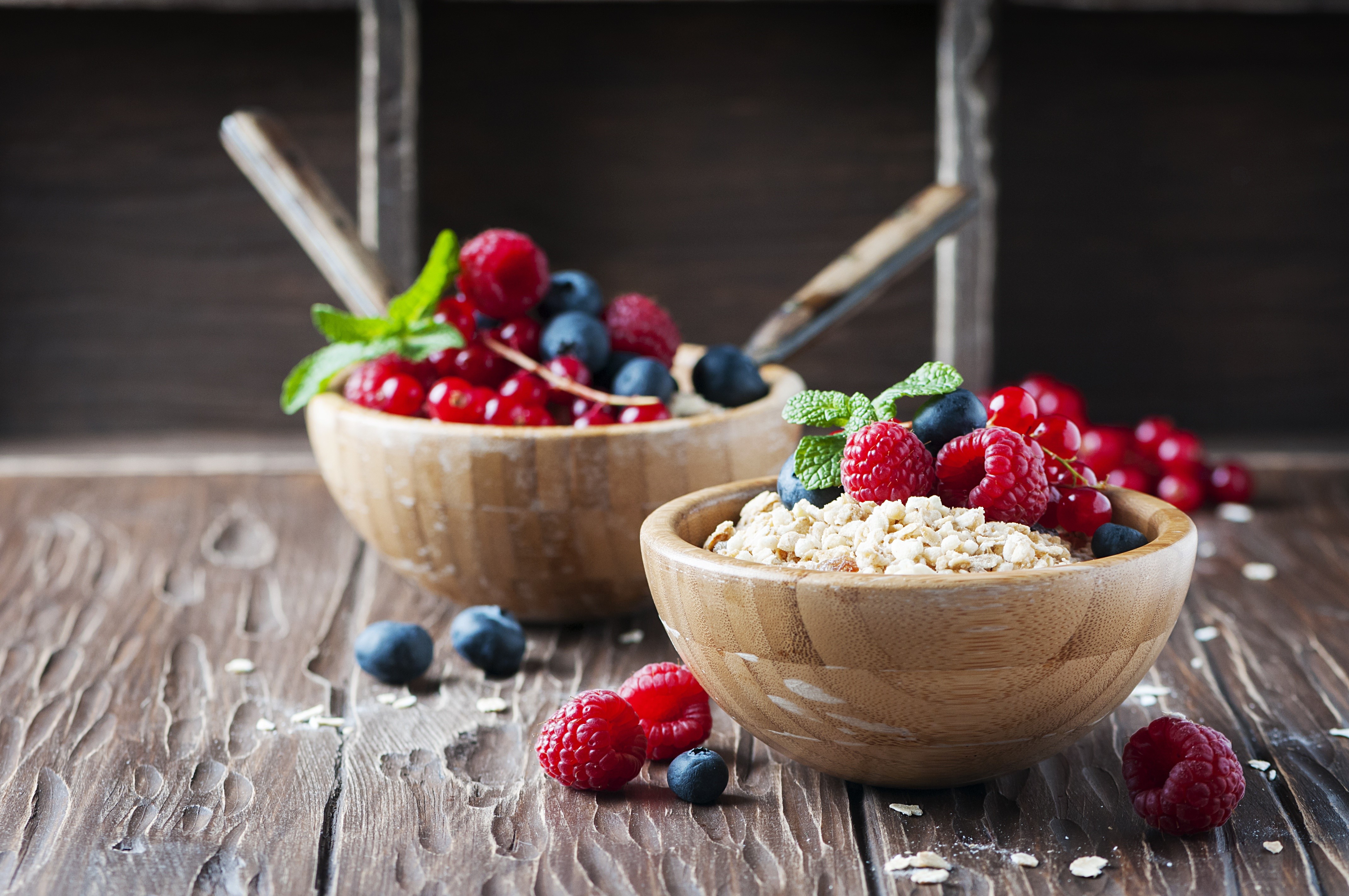 4K Muesli with Berries in Bowls HD Wallpaper