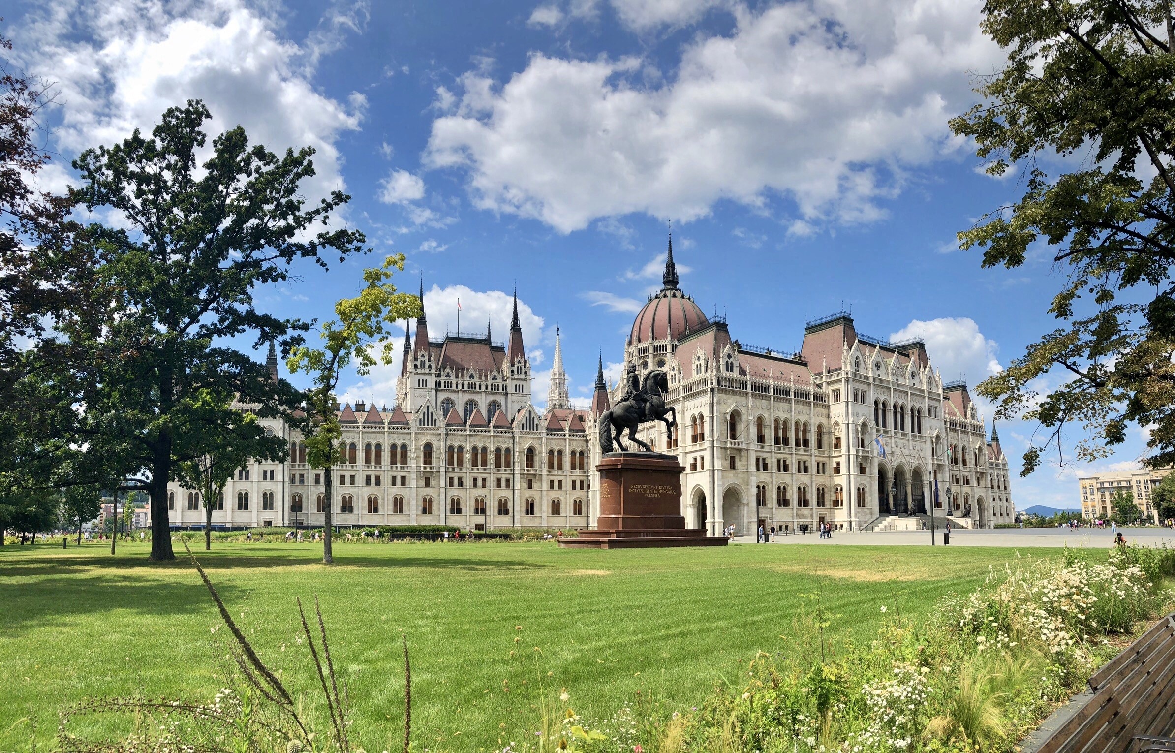 Hungarian Parliament Building and Statue in Budapest HD Wallpaper