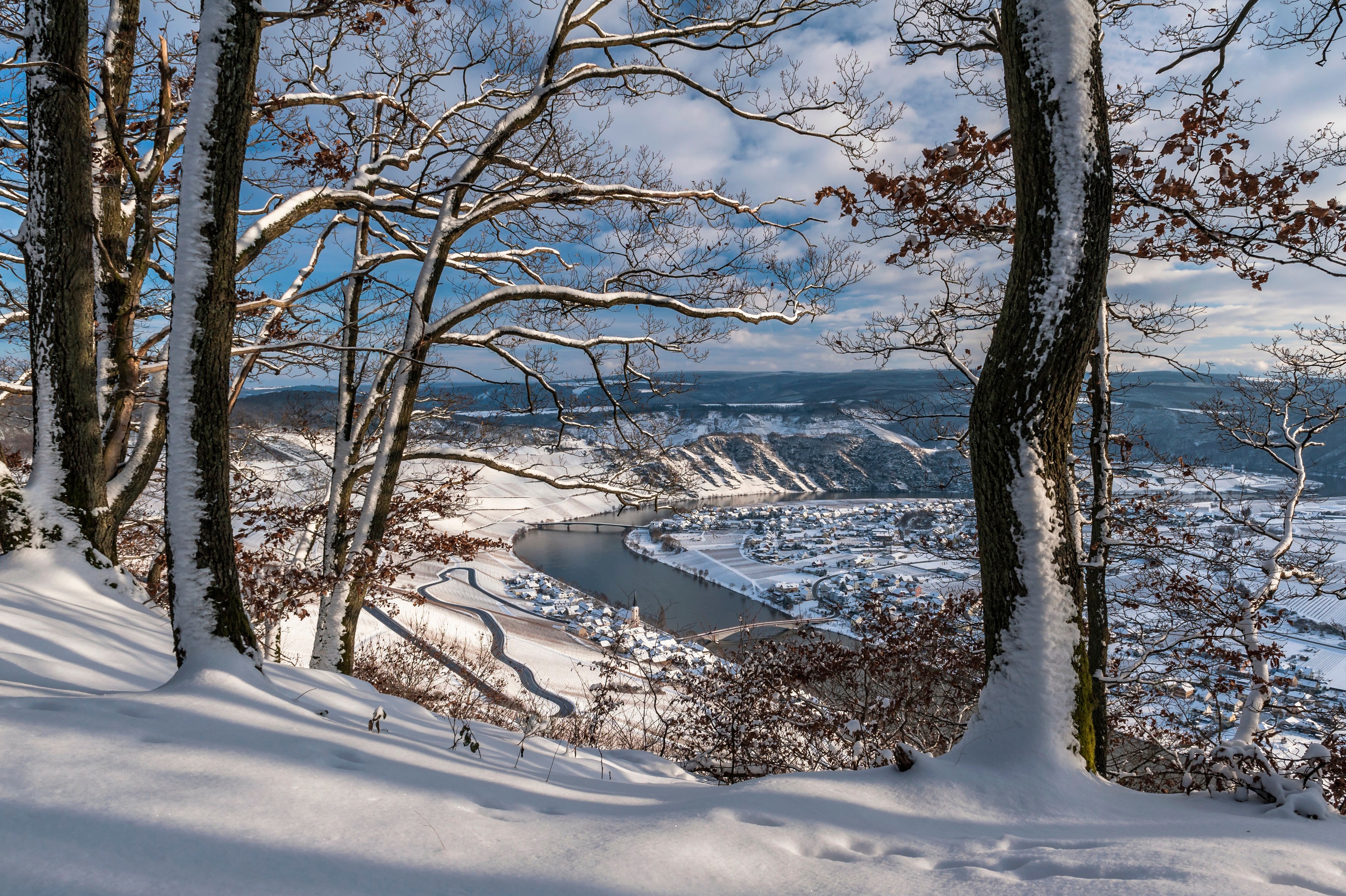 4K Winter Landscape of Moselle River in Germany HD Wallpaper