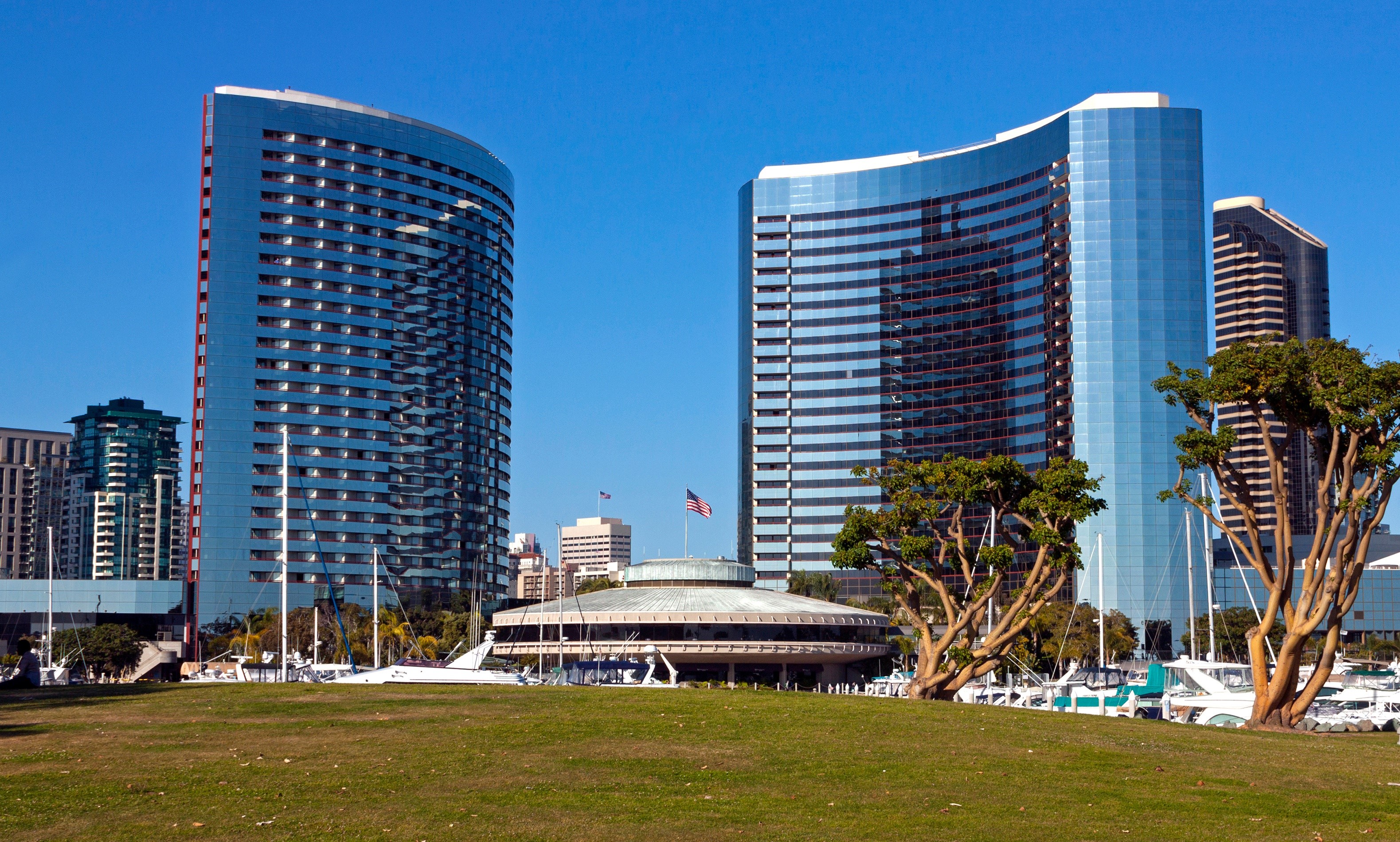 San Diego Marriott Hotel and Marina, California HD Wallpaper