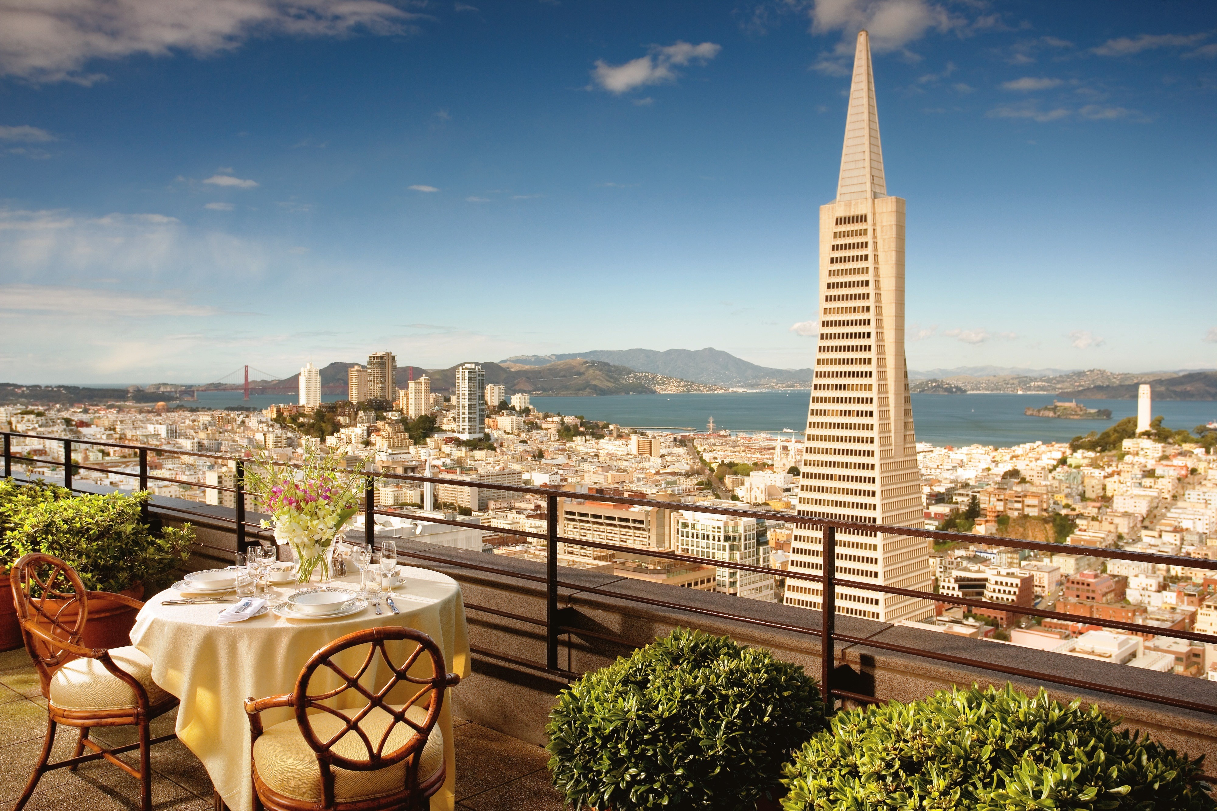 San Francisco cityscape with Transamerica Pyramid and Golden Gate Bridge HD Wallpaper
