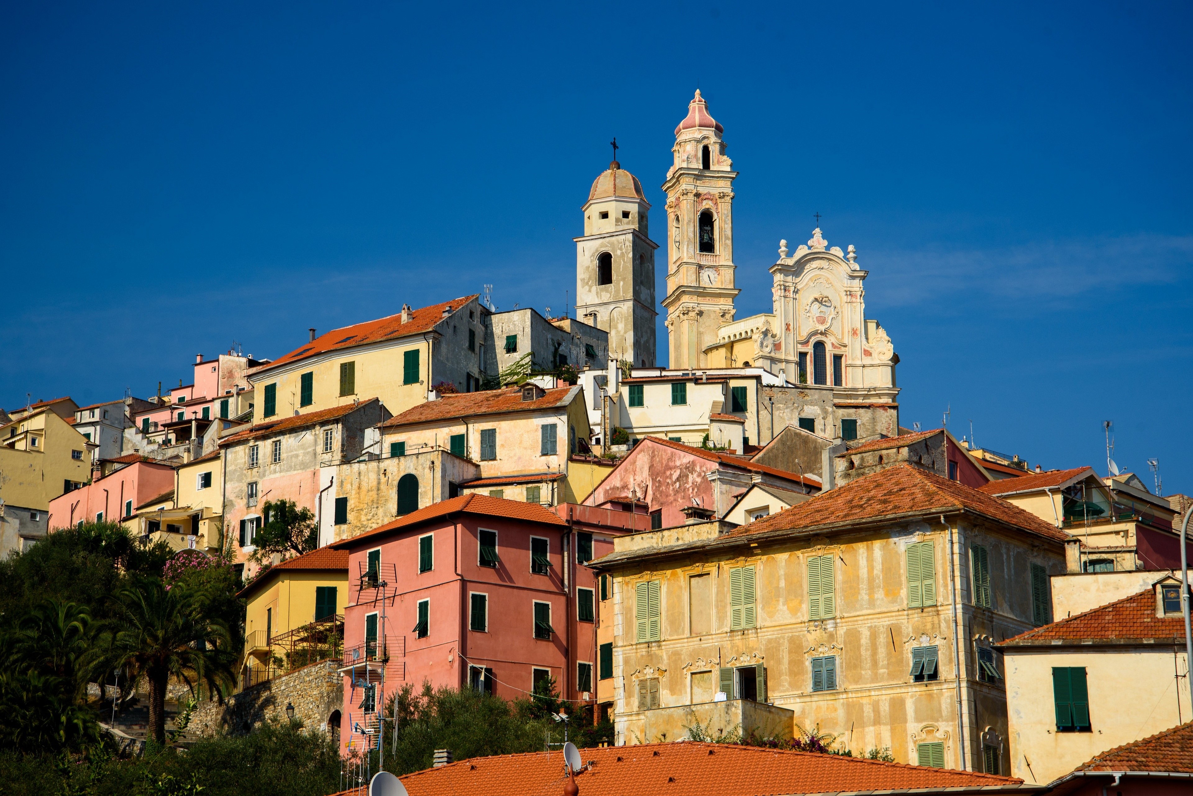 4K Cervo Italy Houses and Church Towers HD Wallpaper