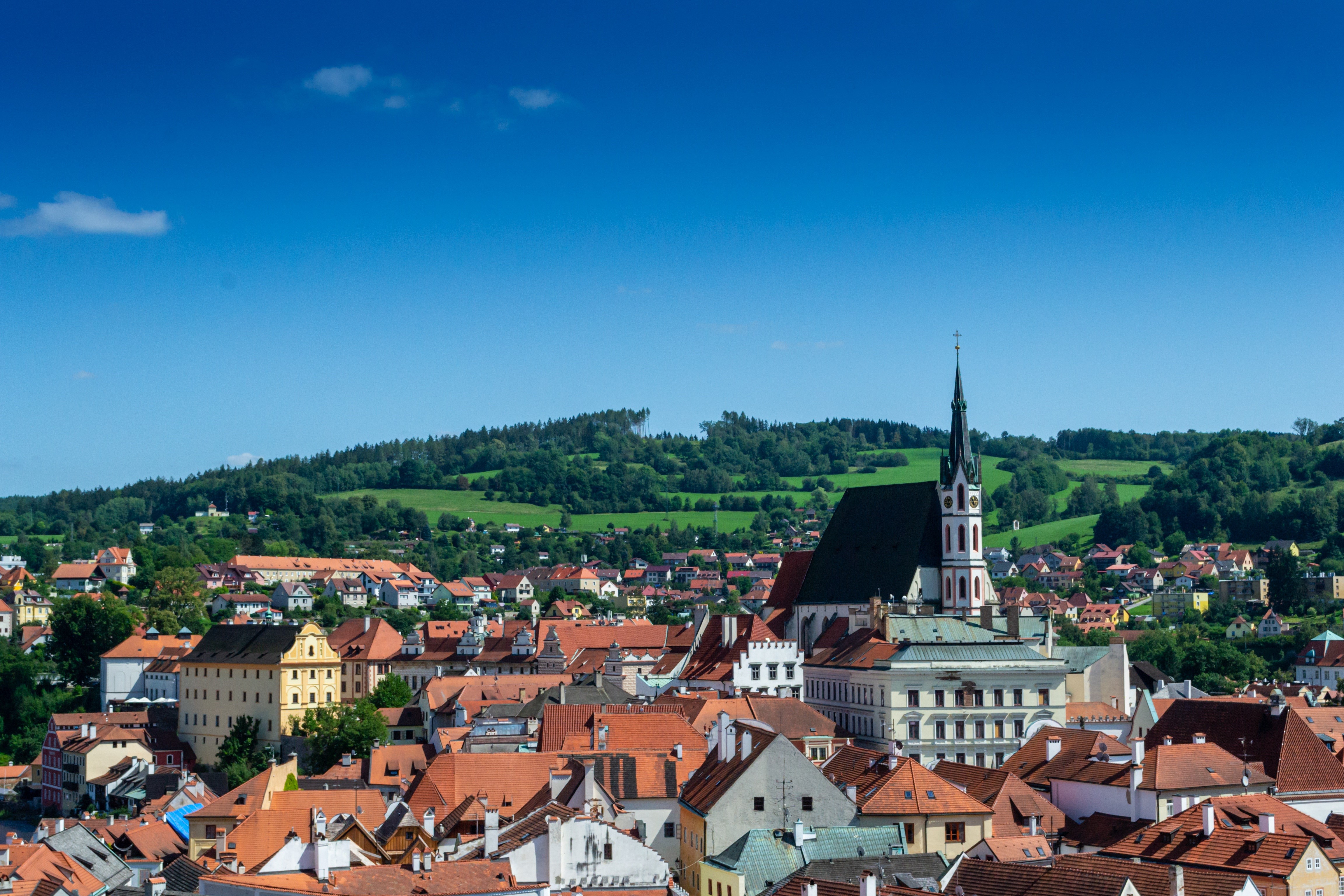 4K Cesky Krumlov Bohemia Czech Republic Houses Church Roof HD Wallpaper