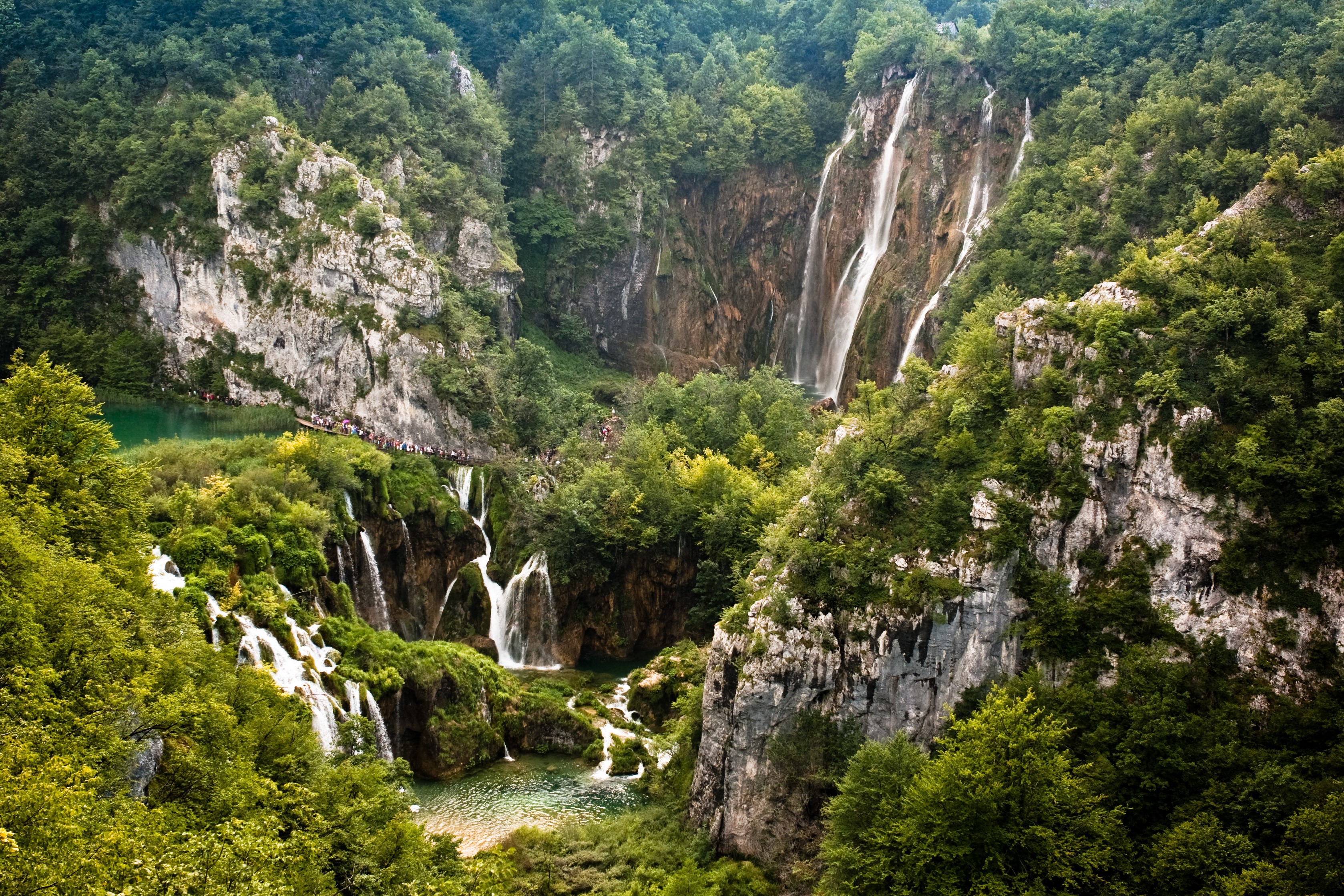 Plitvice Lakes National Park, Croatia HD Wallpaper