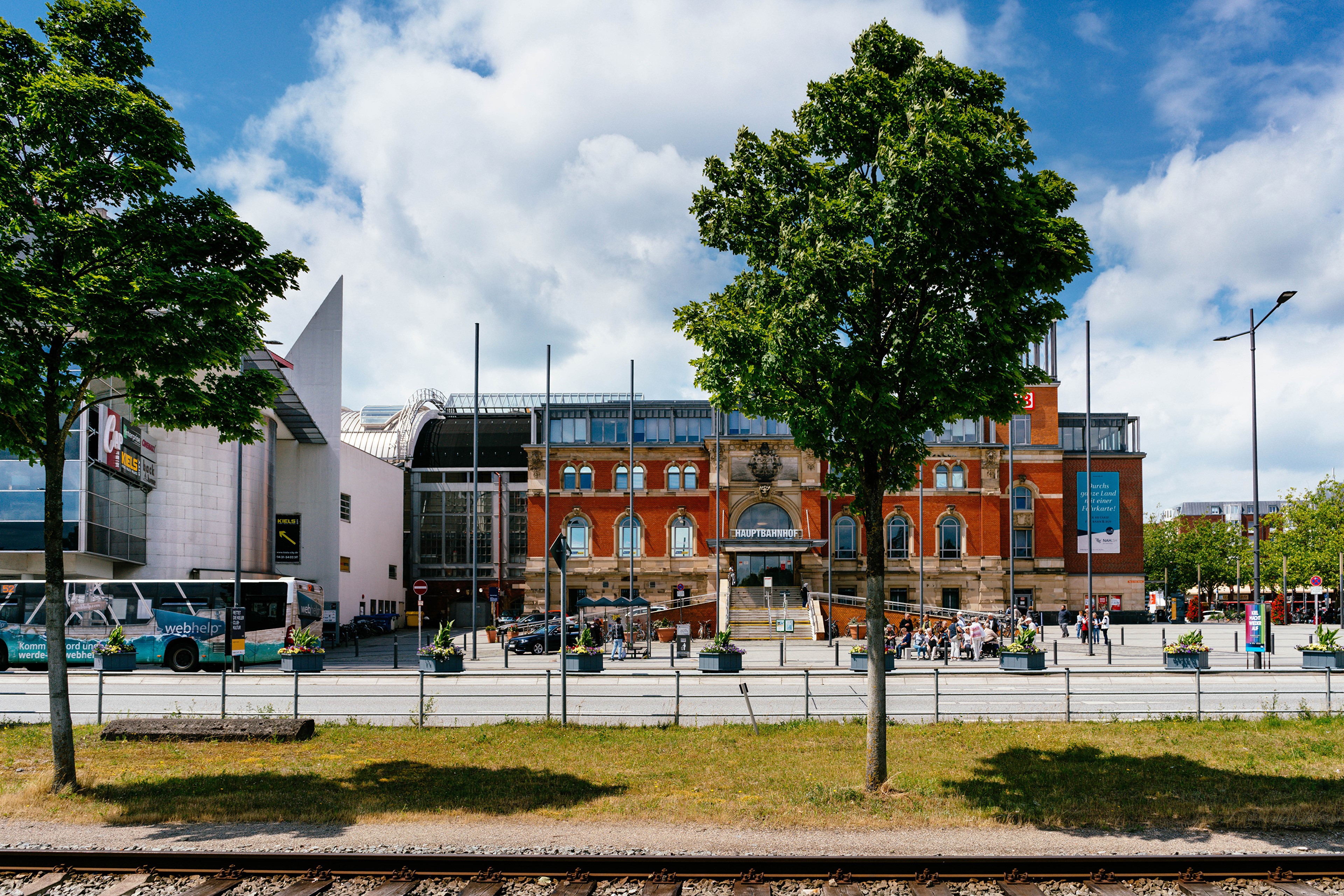 Kiel Central Train Station, Germany HD Wallpaper