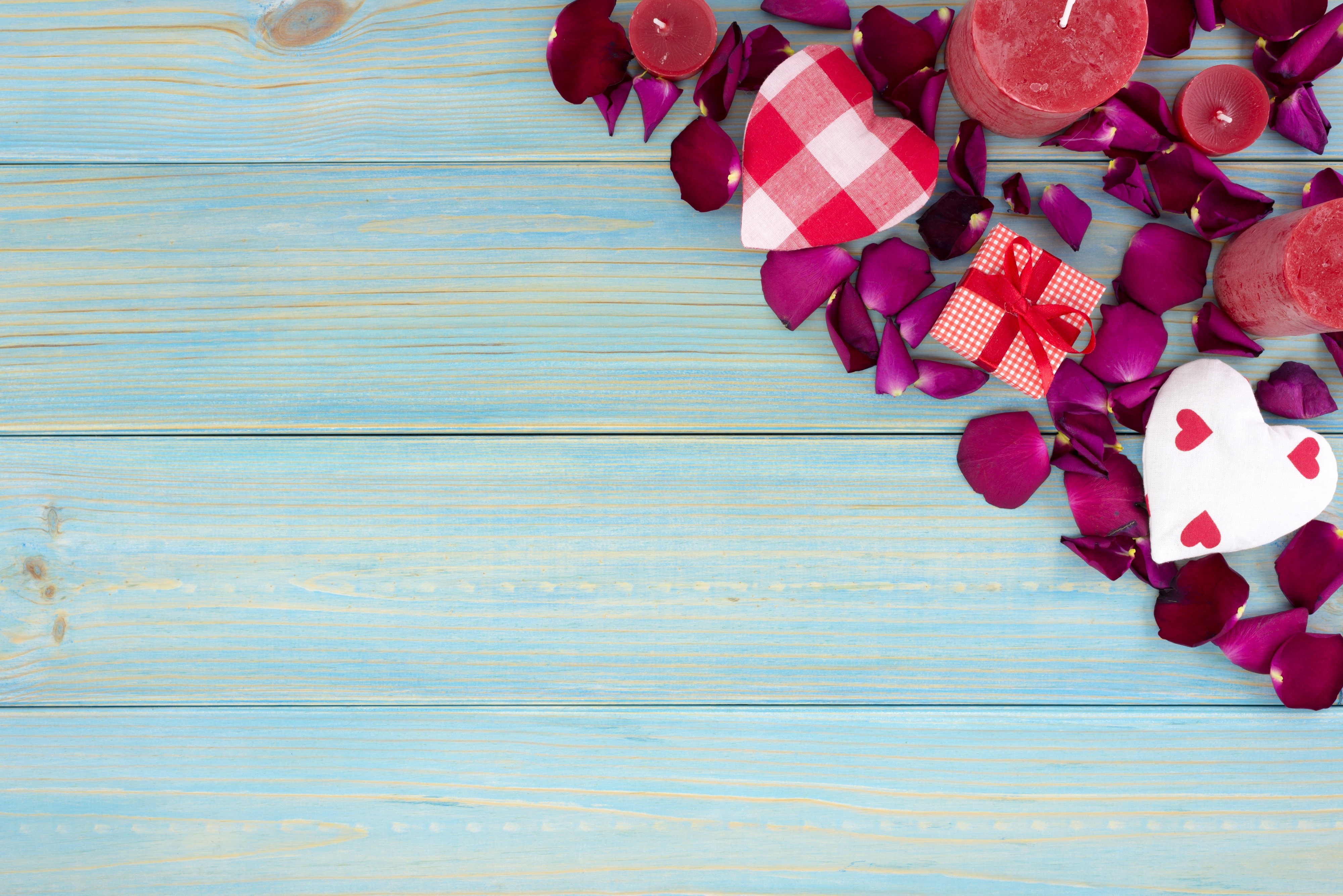 Valentine's Day Heart Decorations with Rose Petals on Wood HD Wallpaper