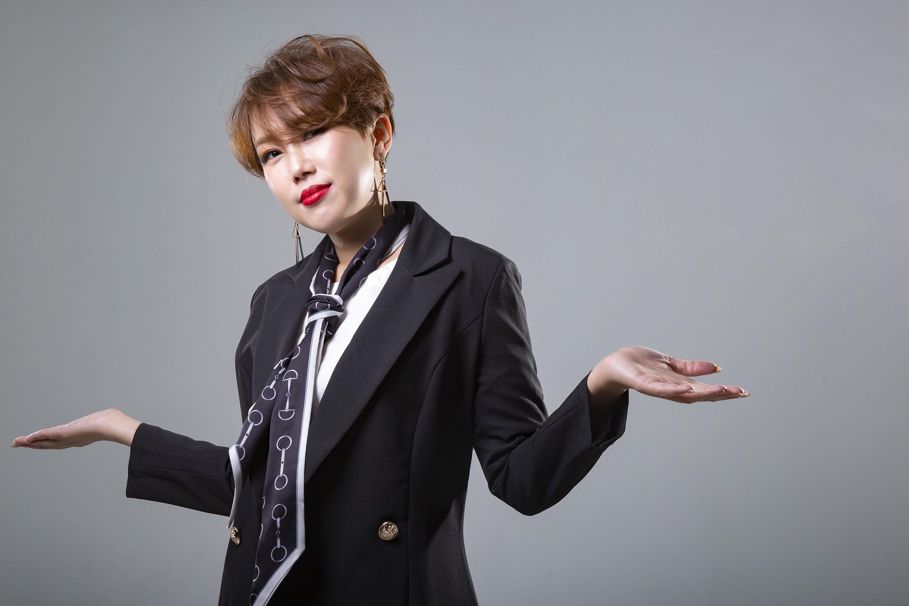 Asian woman with brown hair in a black blazer HD Wallpaper