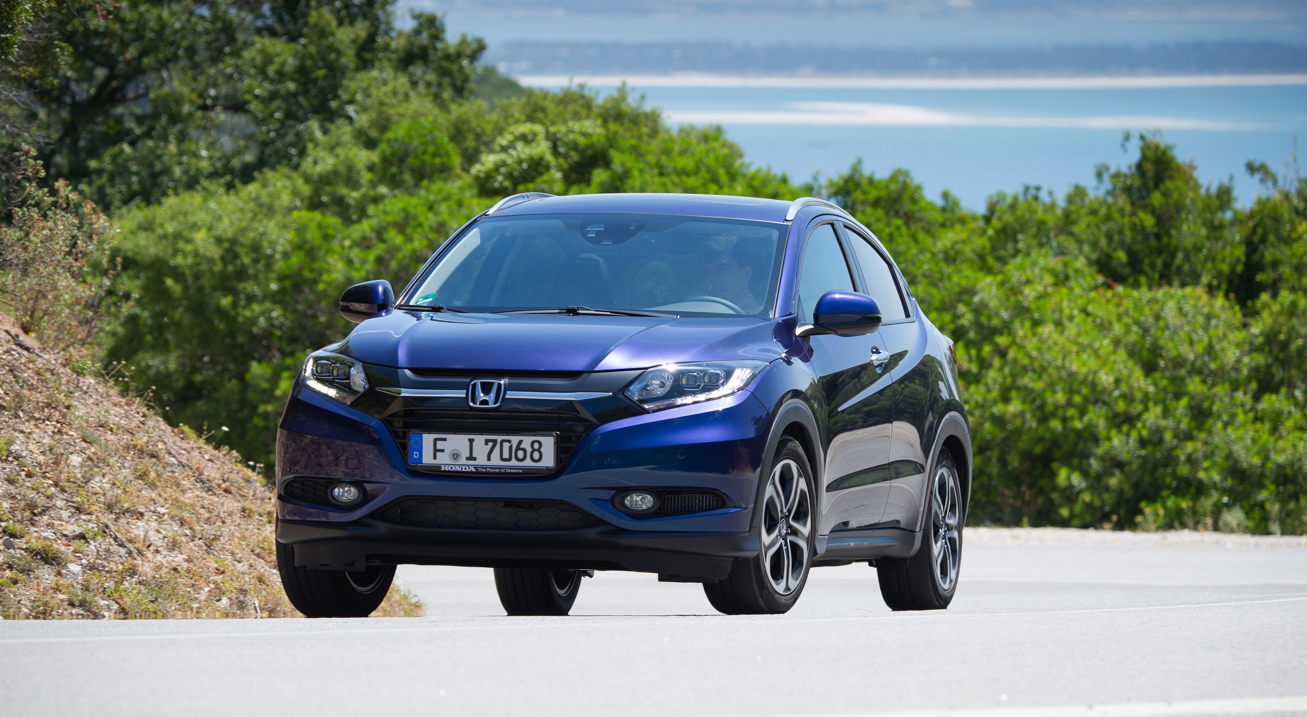 Blue 2015 Honda HR-V Crossover HD Wallpaper