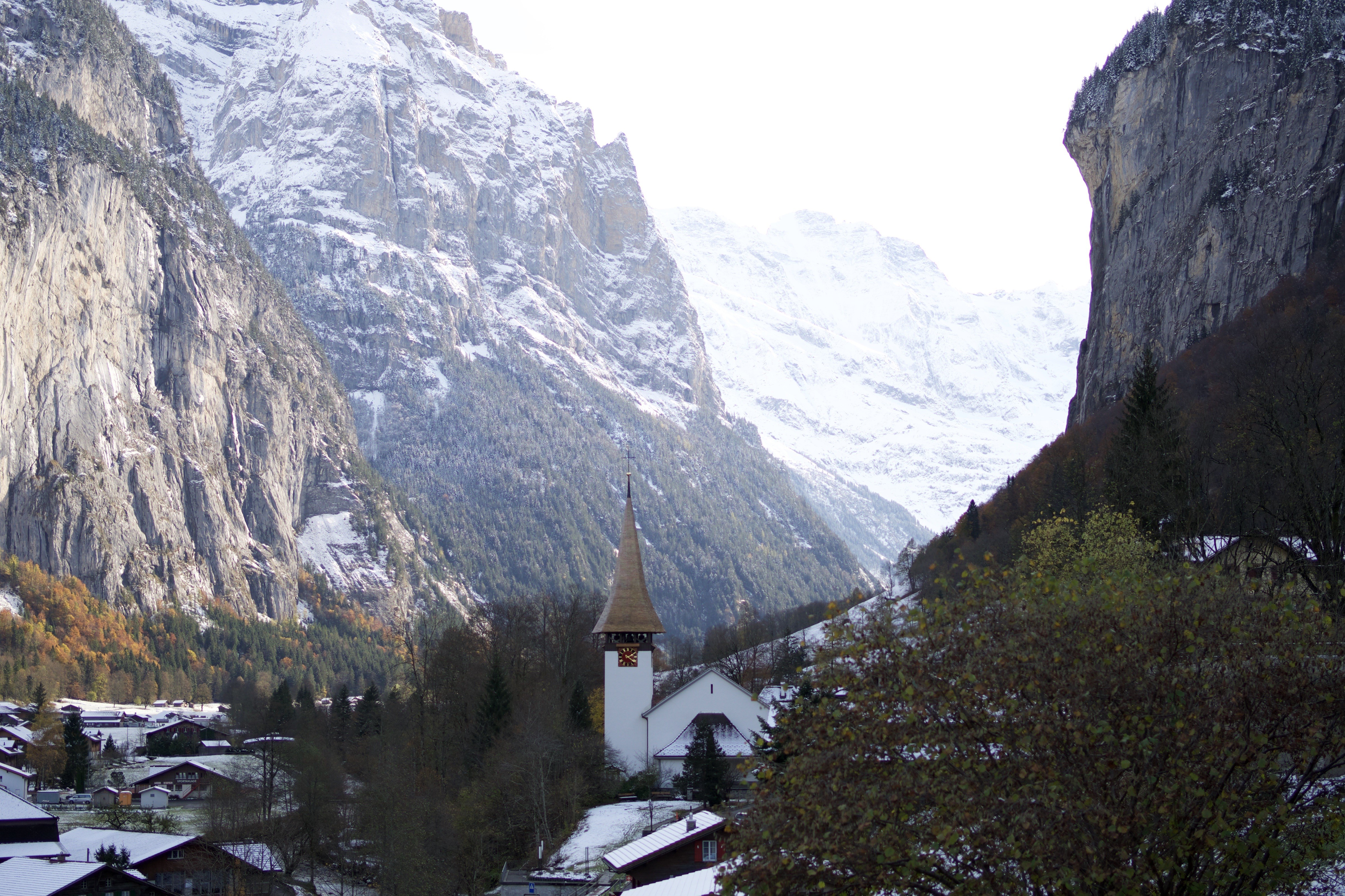 4K Lauterbrunnen Church in Canton Bern, Switzerland HD Wallpaper