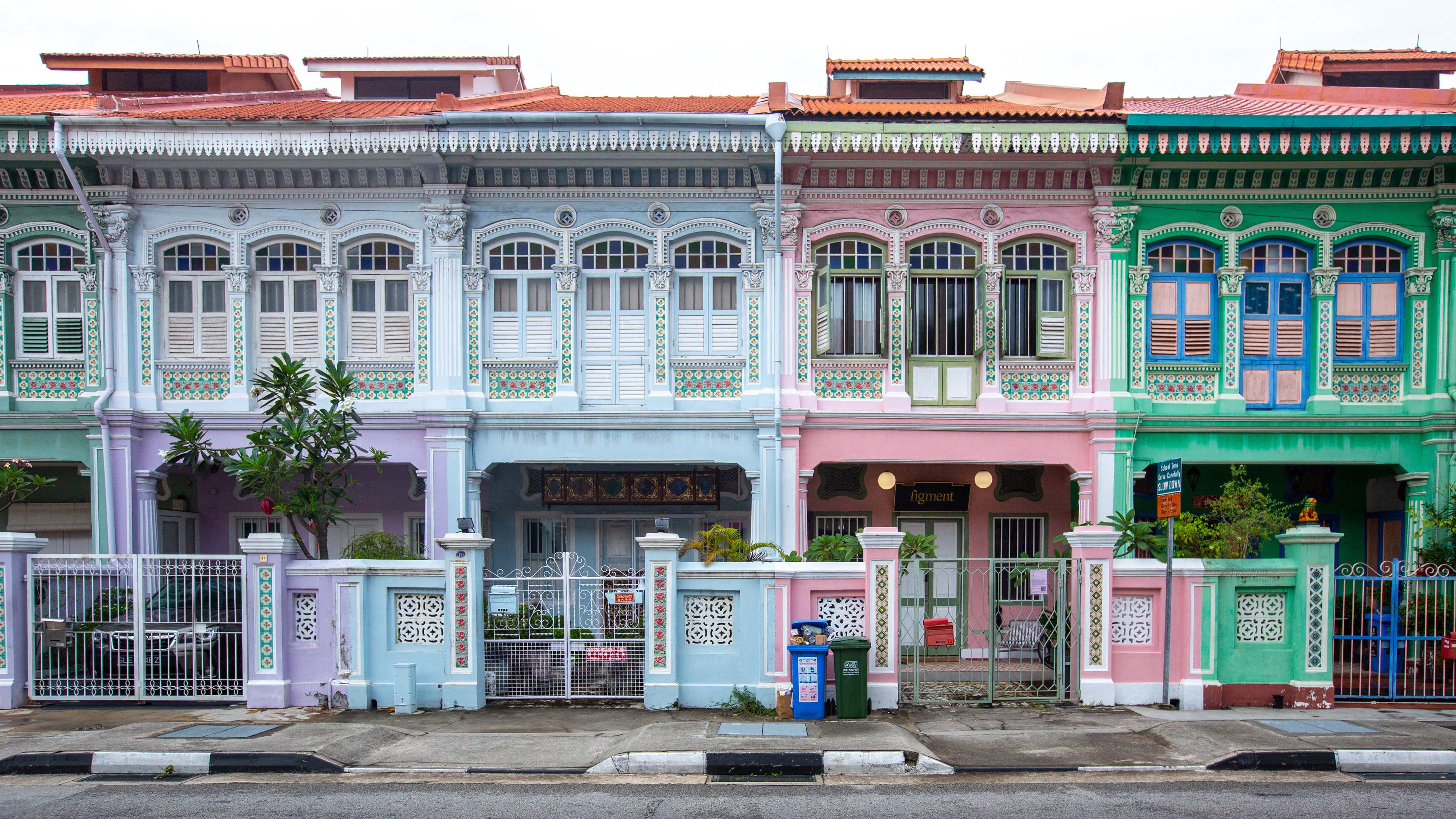 Colorful shophouses on a street in Katong, Singapore HD Wallpaper