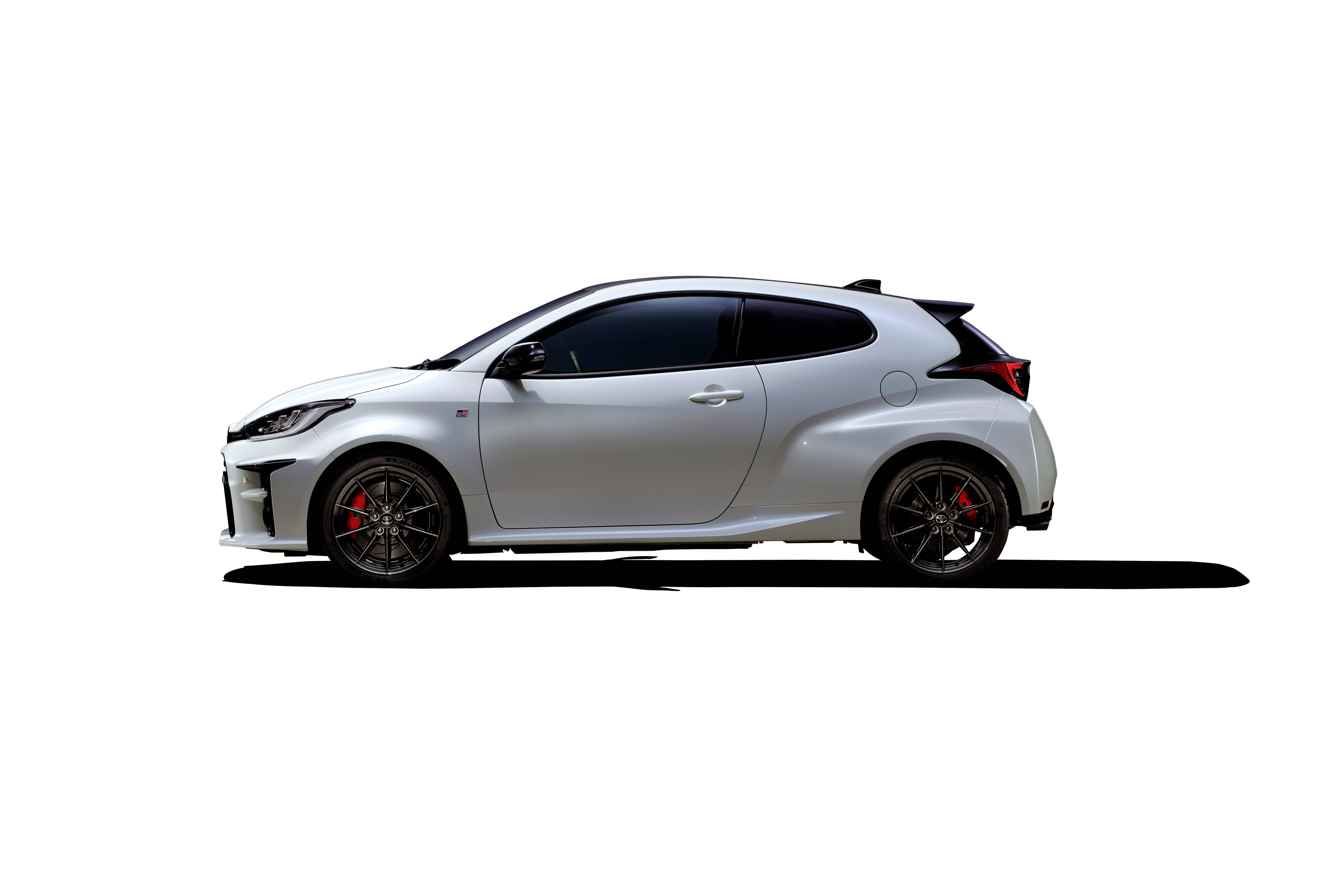 White 2020 Toyota GR Yaris RZ High Performance JP-spec HD Wallpaper