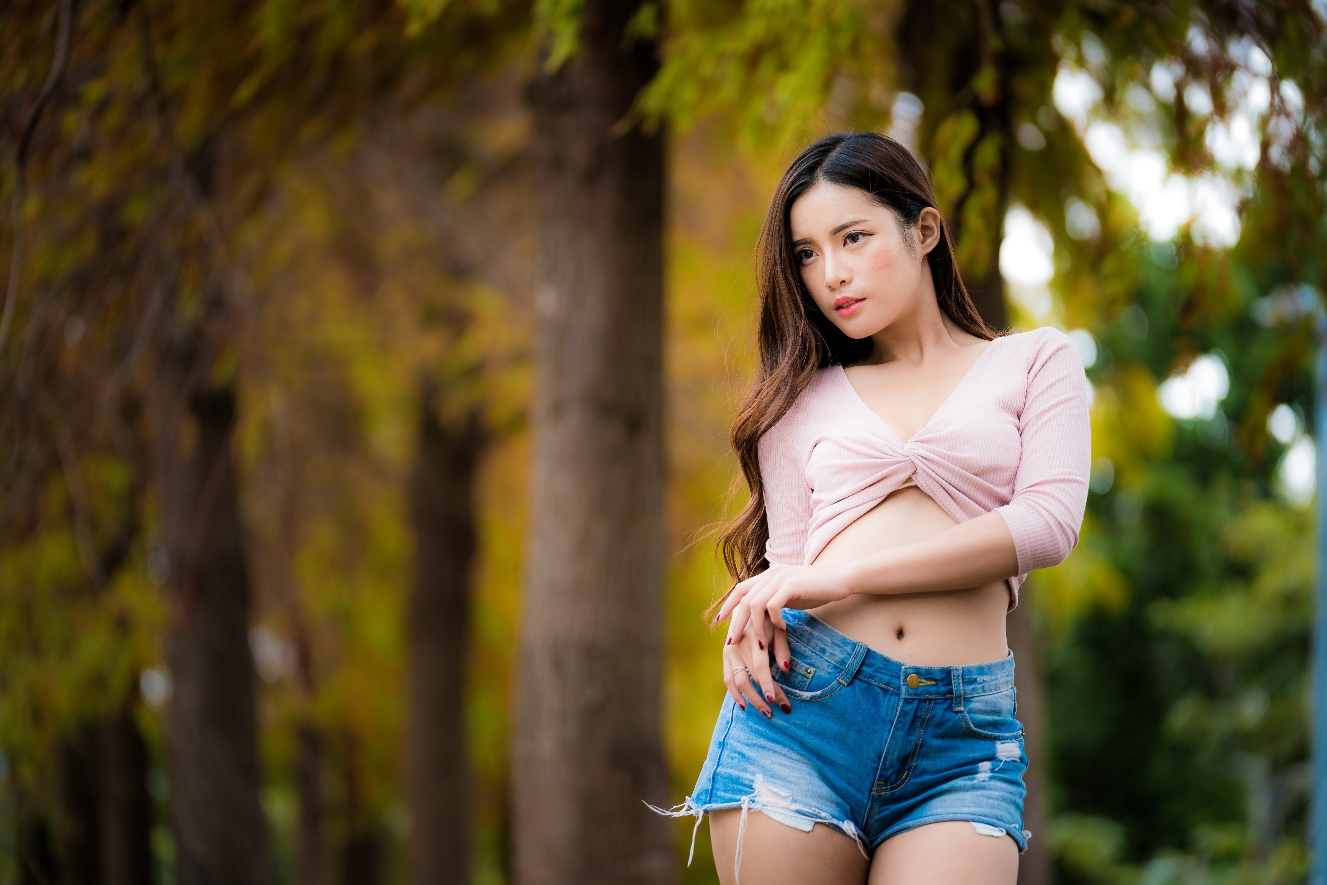 Asian woman with brown hair wearing shorts HD Wallpaper