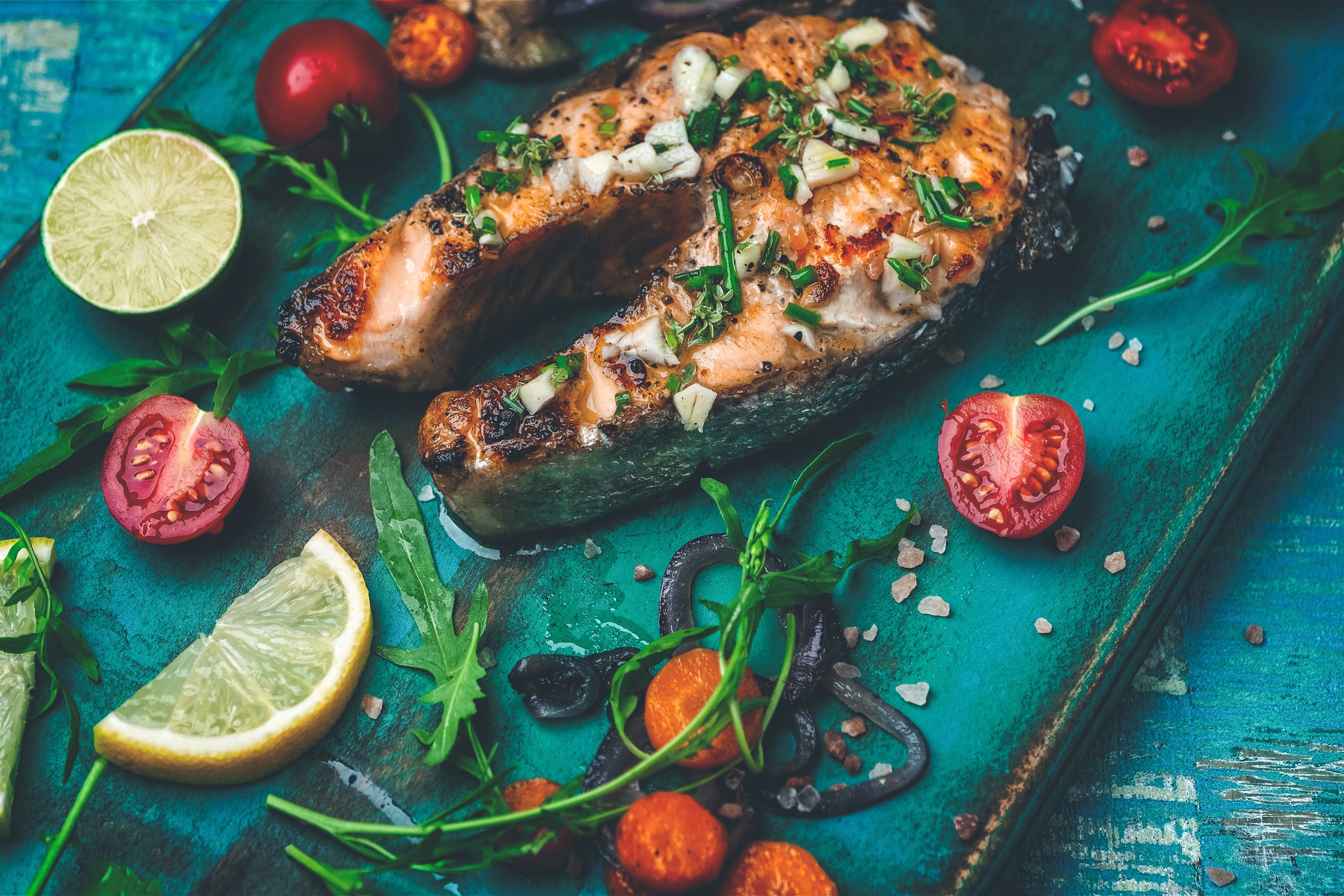 Grilled Salmon Steak with Cherry Tomatoes and Lemon HD Wallpaper