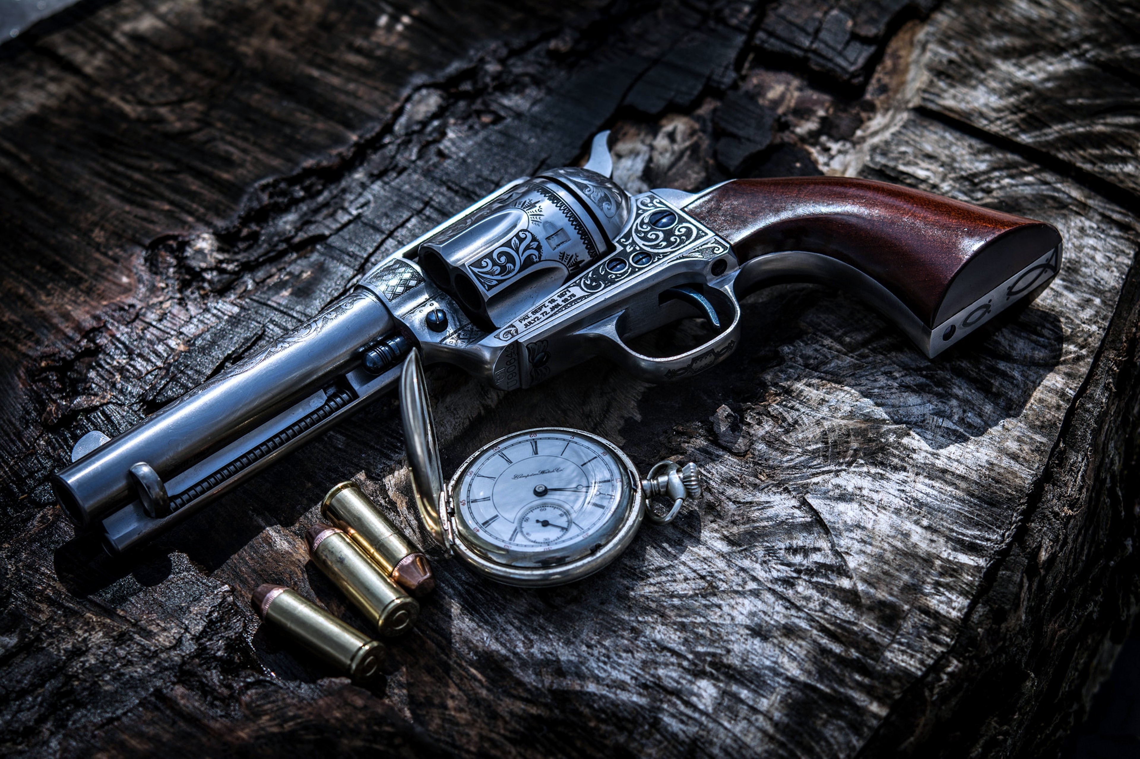 4K Vintage Revolver and Pocket Watch HD Wallpaper