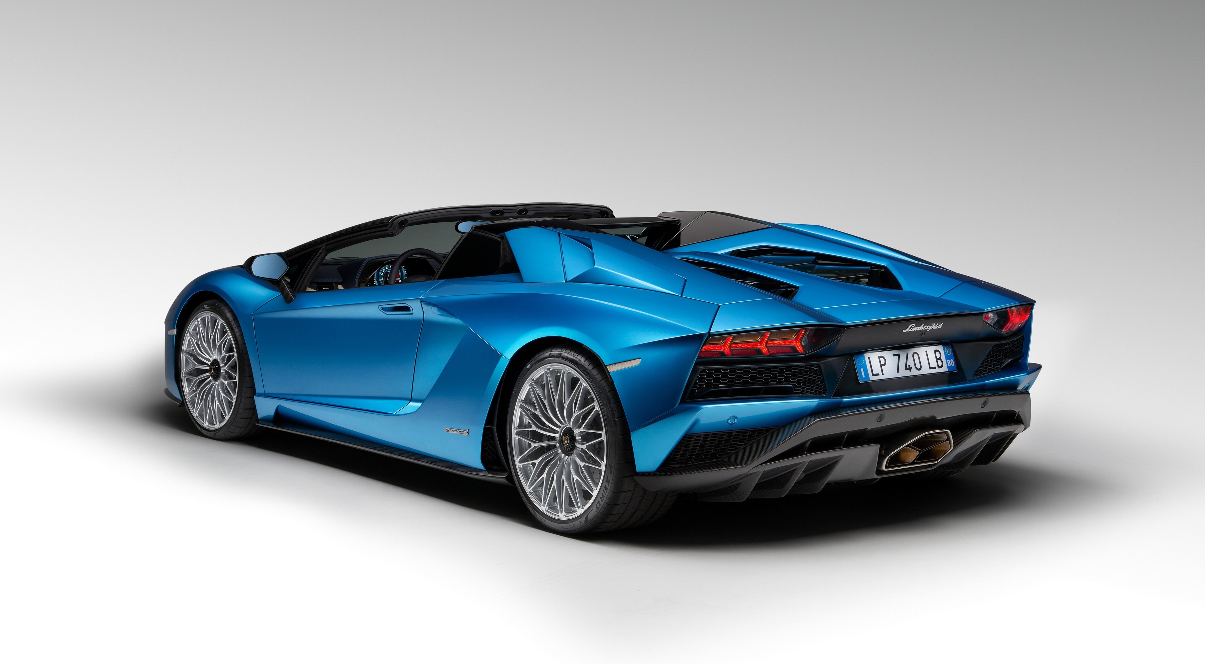 2017 Lamborghini Aventador S Roadster in Blue HD Wallpaper