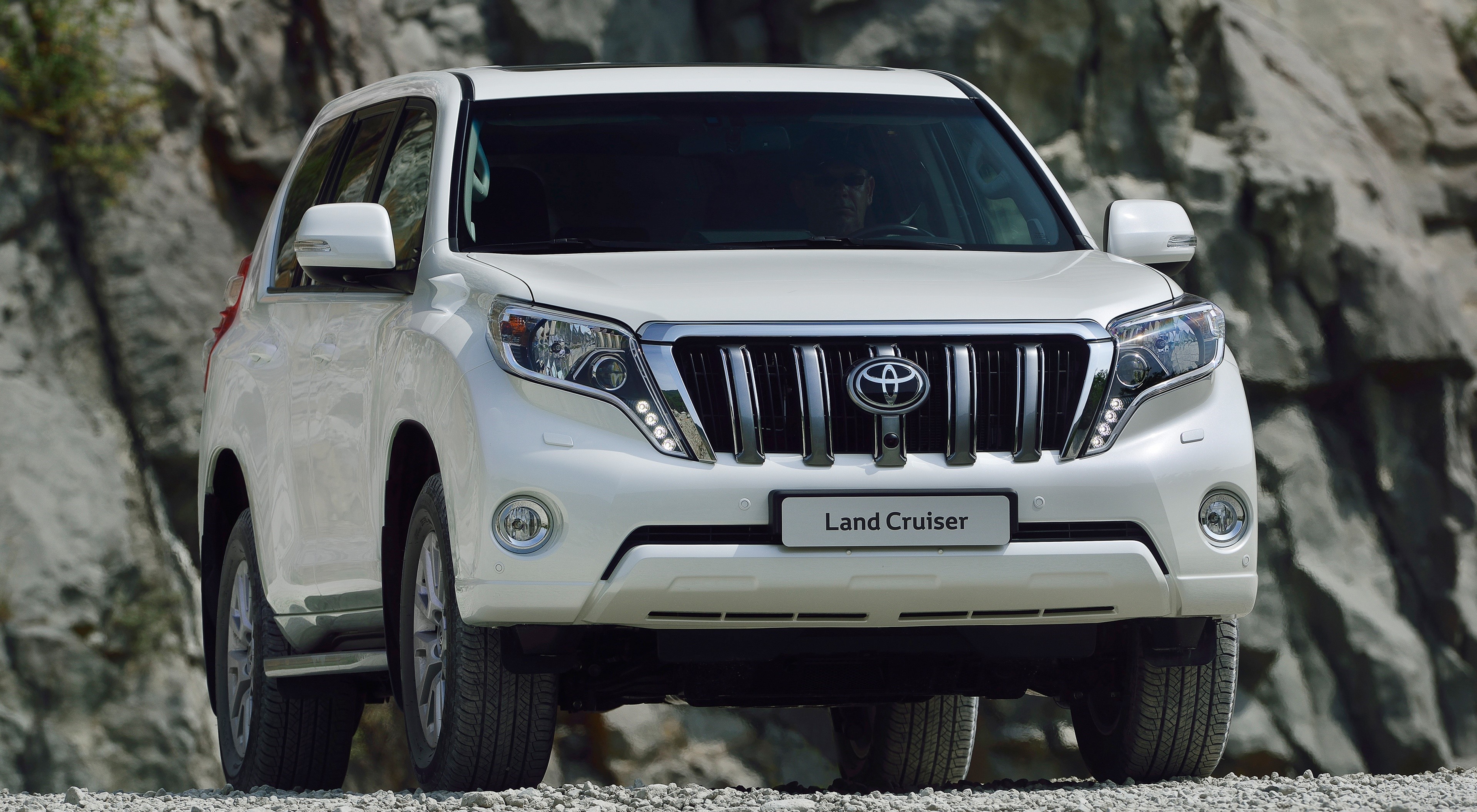 4K White Toyota Land Cruiser Prado SUV Front View HD Wallpaper