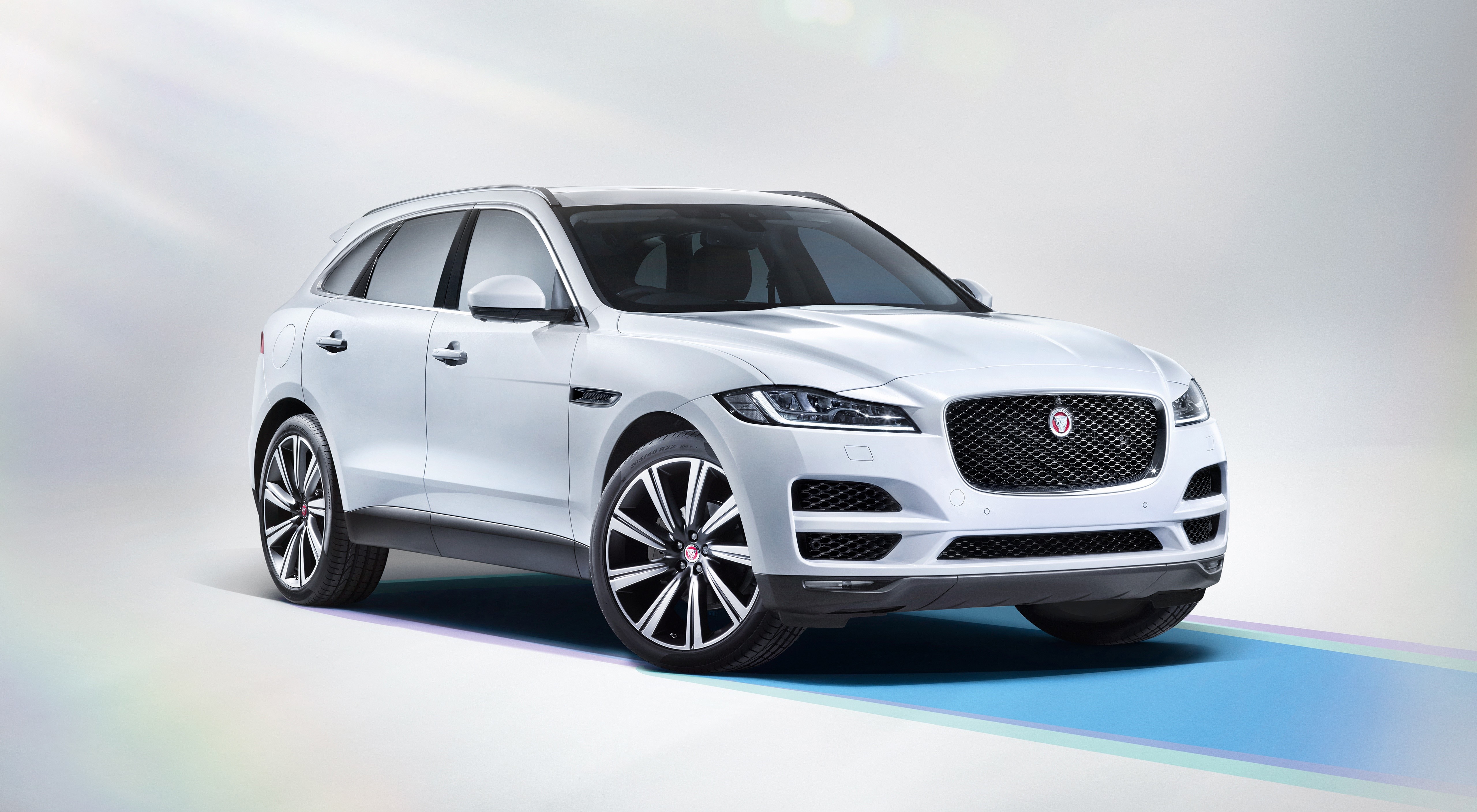White 2016 Jaguar F-Pace Portfolio 20d AWD HD Wallpaper