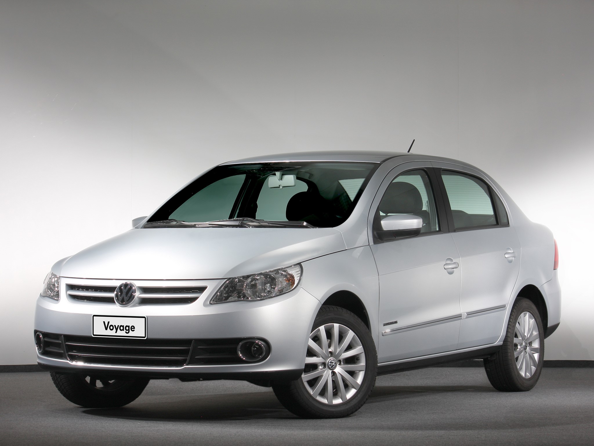 Silver Volkswagen Voyage sedan HD Wallpaper