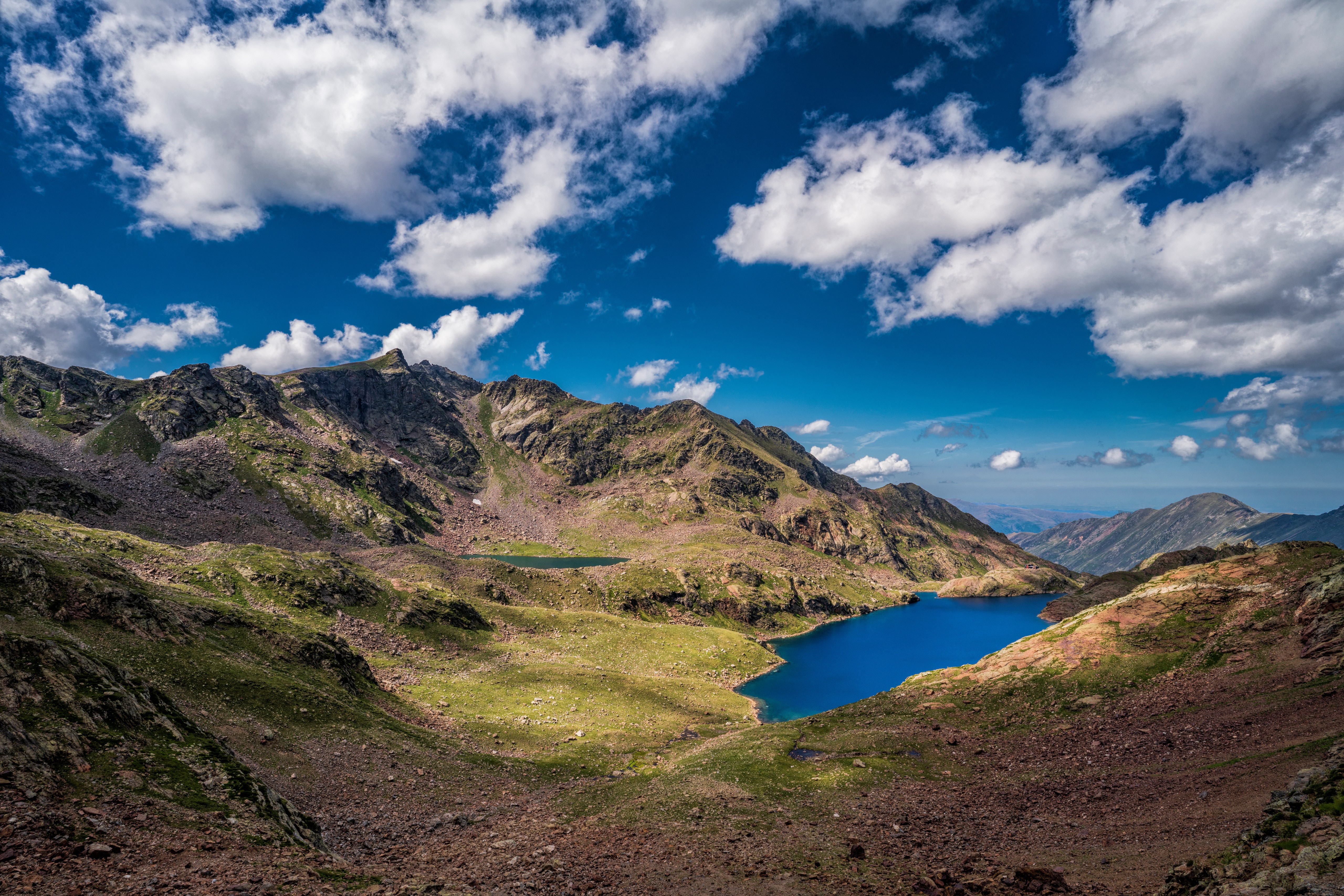 Mountains and Lakes in Auzat, France HD Wallpaper