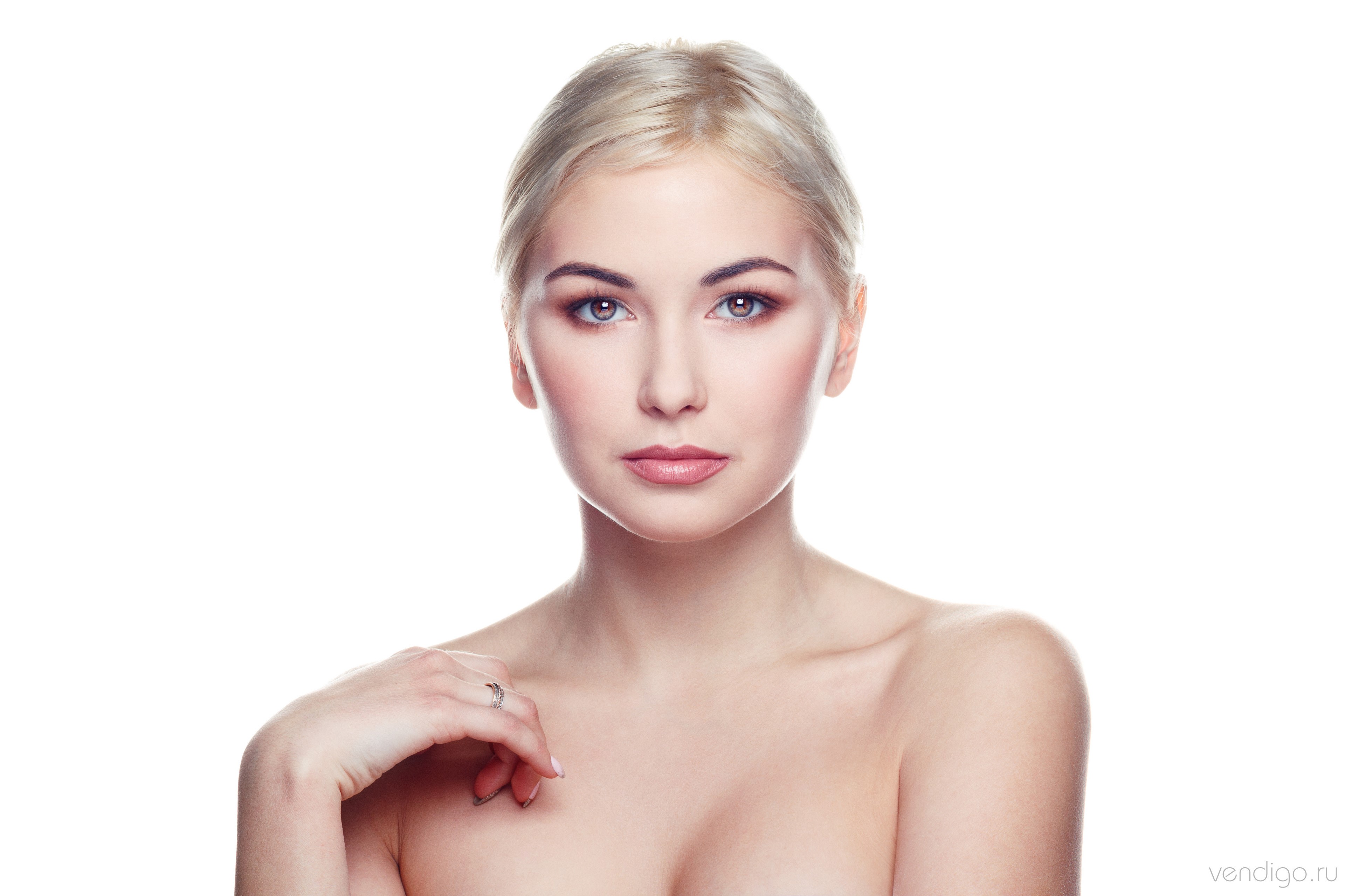Blonde girl Kristina Evgeniy Bulatov 4K HD Wallpaper